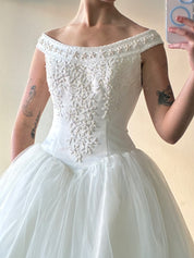 2000s Beaded Lace Off-the-shoulder Tulle Skirt Dress