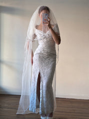 90s Satin Trim Crystal Detail Triple-tiered Veil