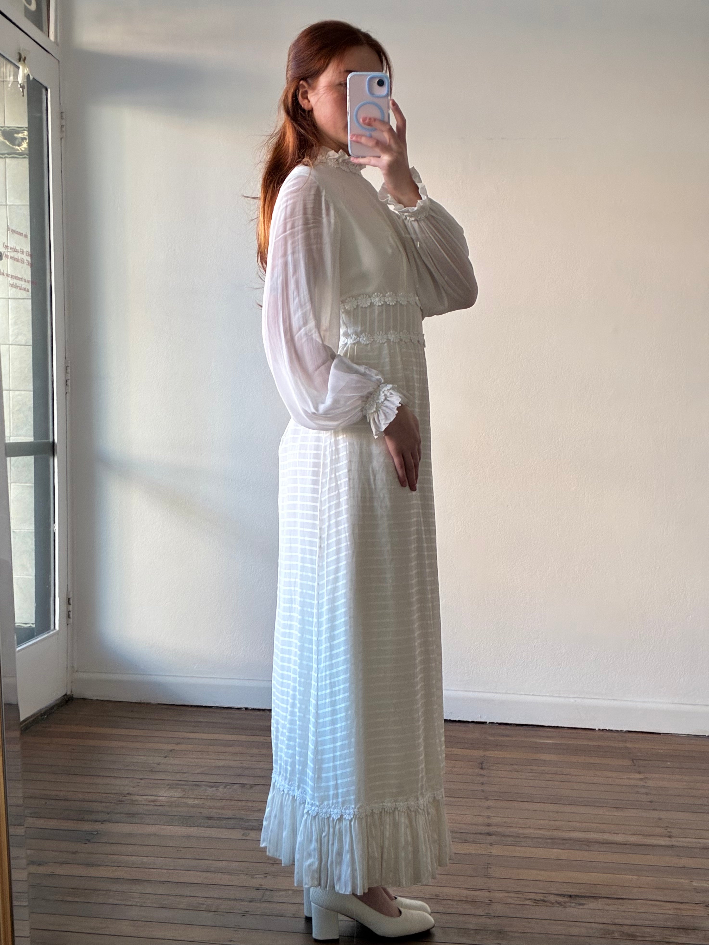 70s High Neckline Daisy Lace Striped Skirt Dress
