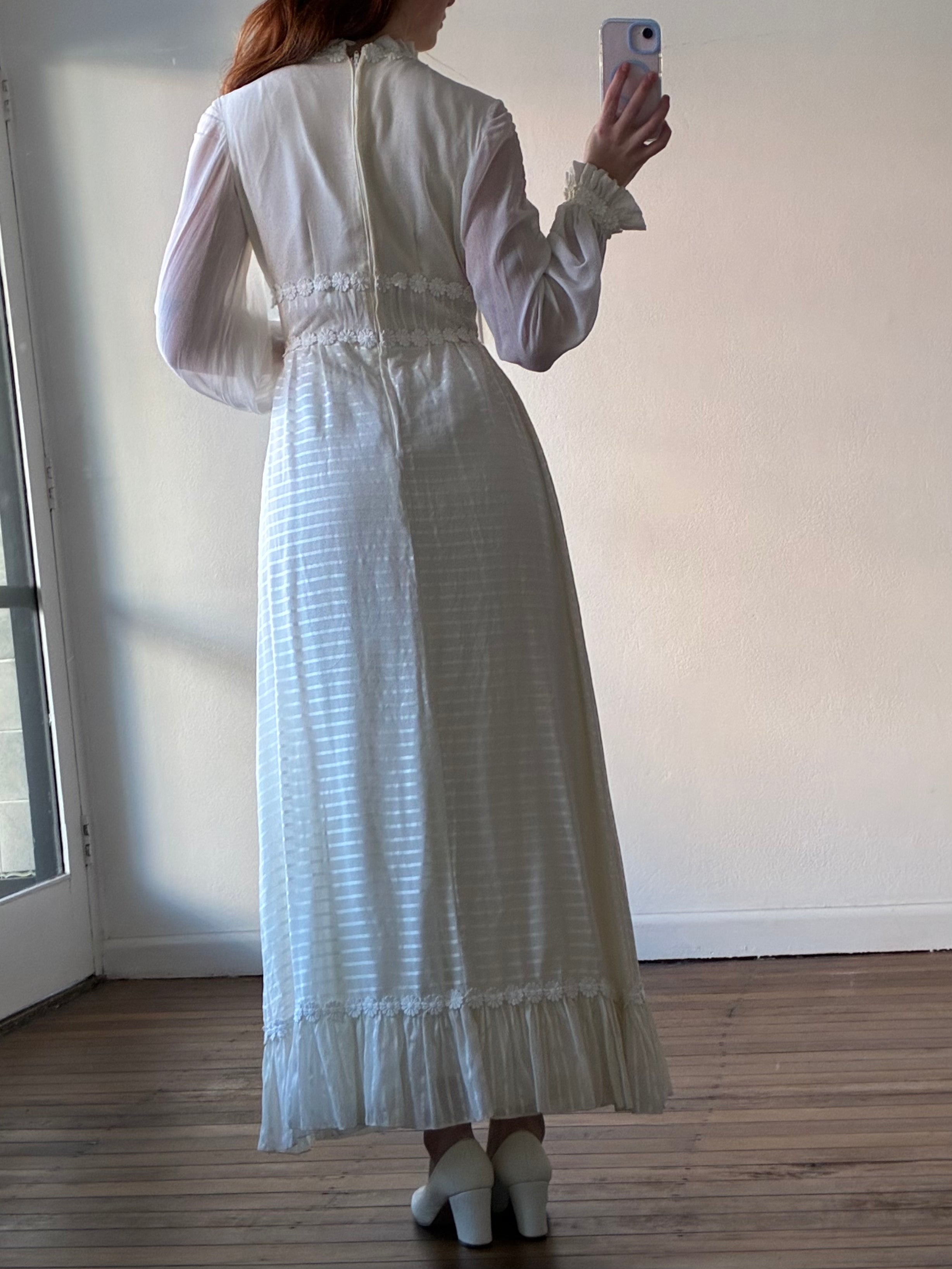 70s High Neckline Daisy Lace Striped Skirt Dress