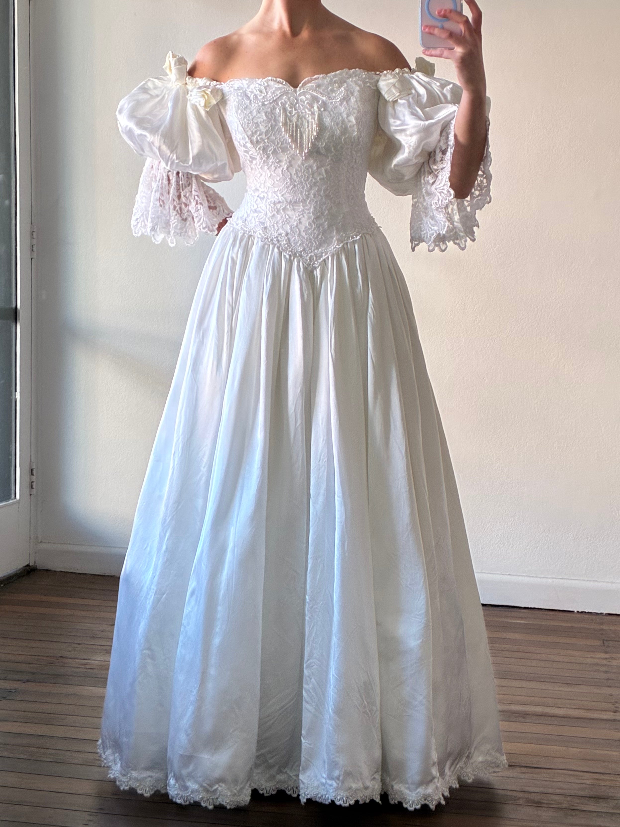 1995 Lace Drop Waist Puff Sleeve Dress
