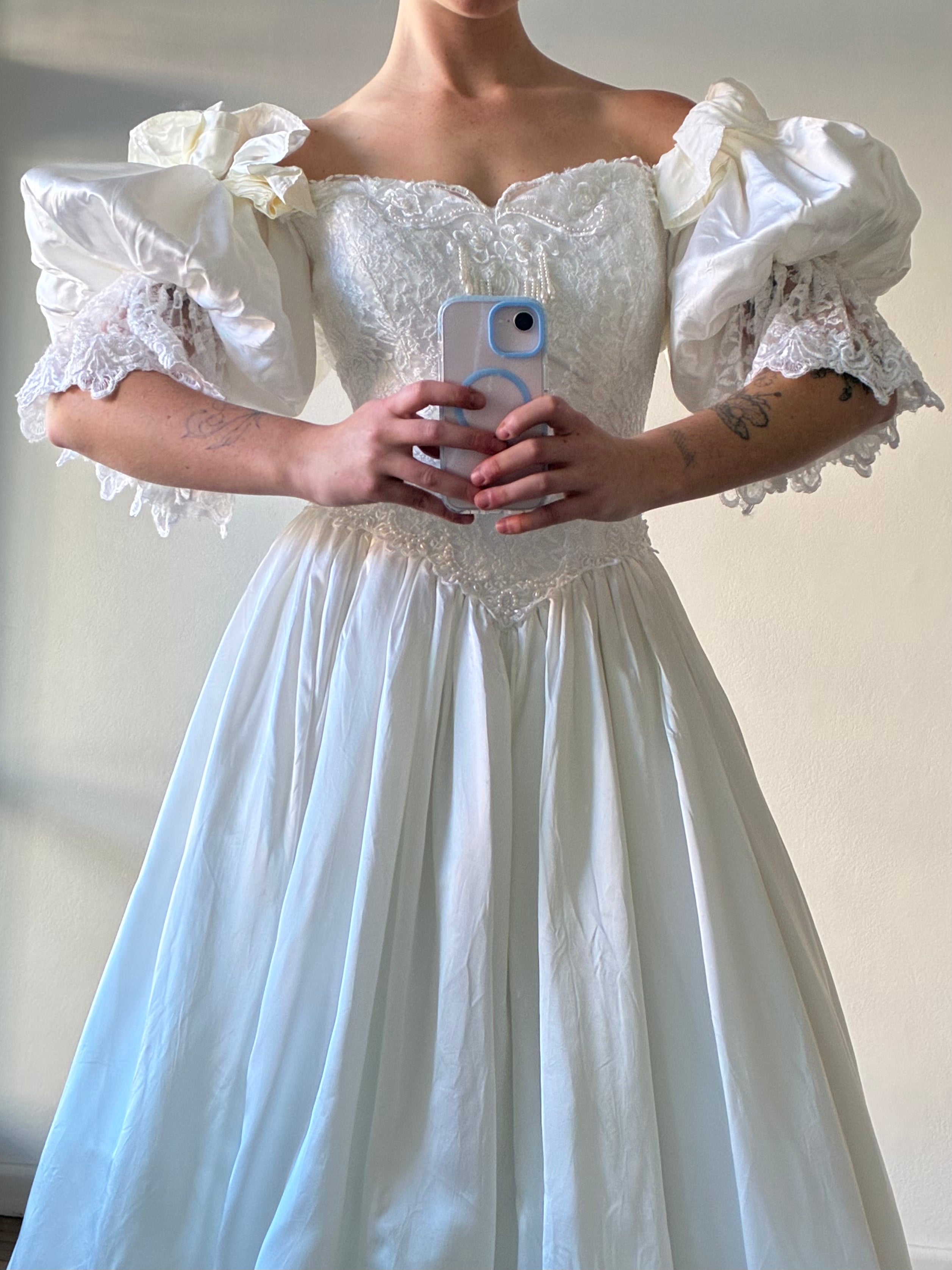 1995 Lace Drop Waist Puff Sleeve Dress