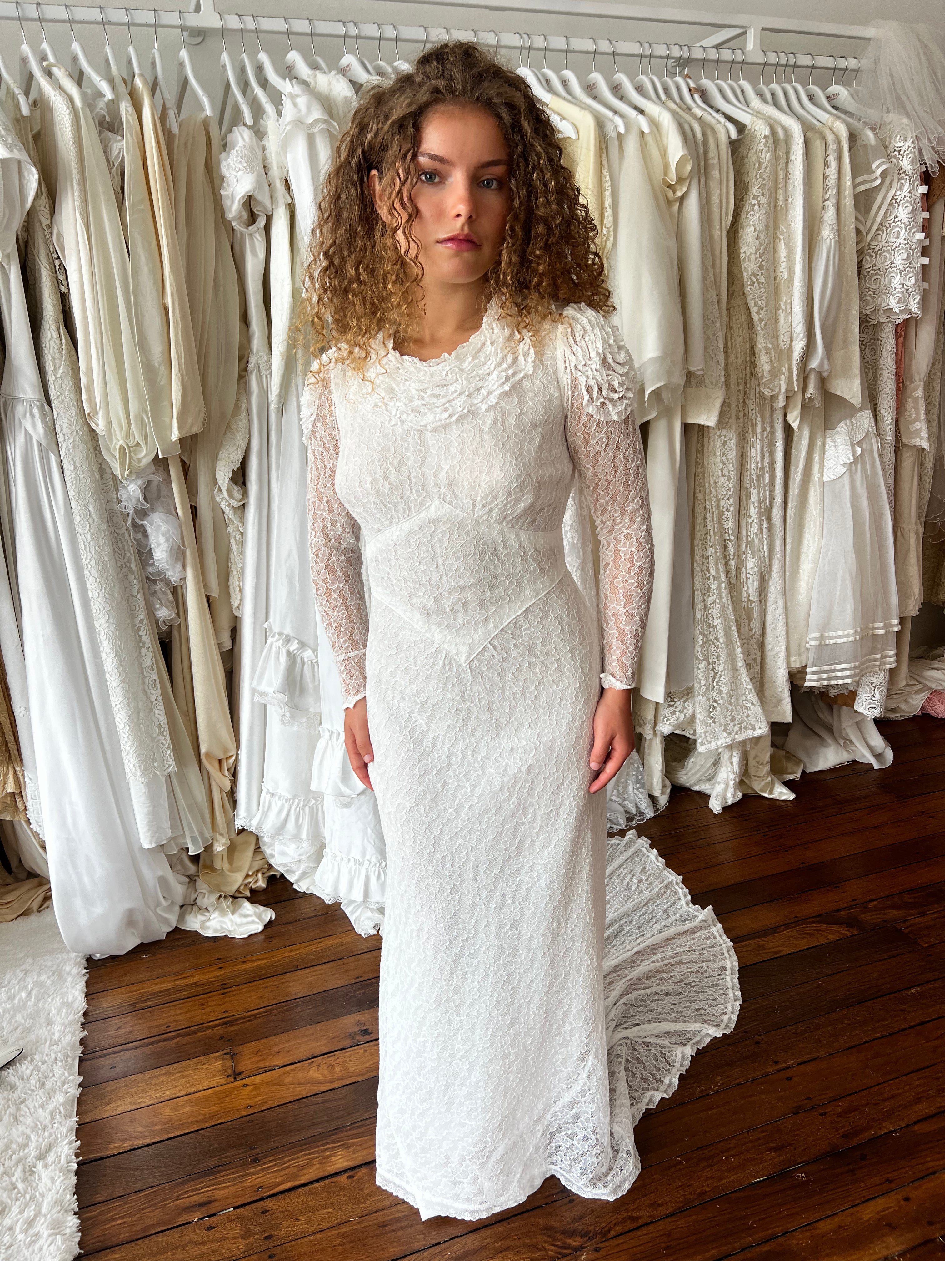 40s Lace Ruffle Detail Dress