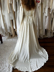 70s Cream Bell Sleeve Dress