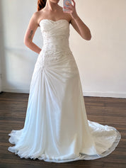 2000s Strapless Asymmetrical Chiffon Beaded Lace Appliqué Dress