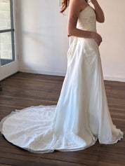 2000s Strapless Asymmetrical Chiffon Beaded Lace Appliqué Dress