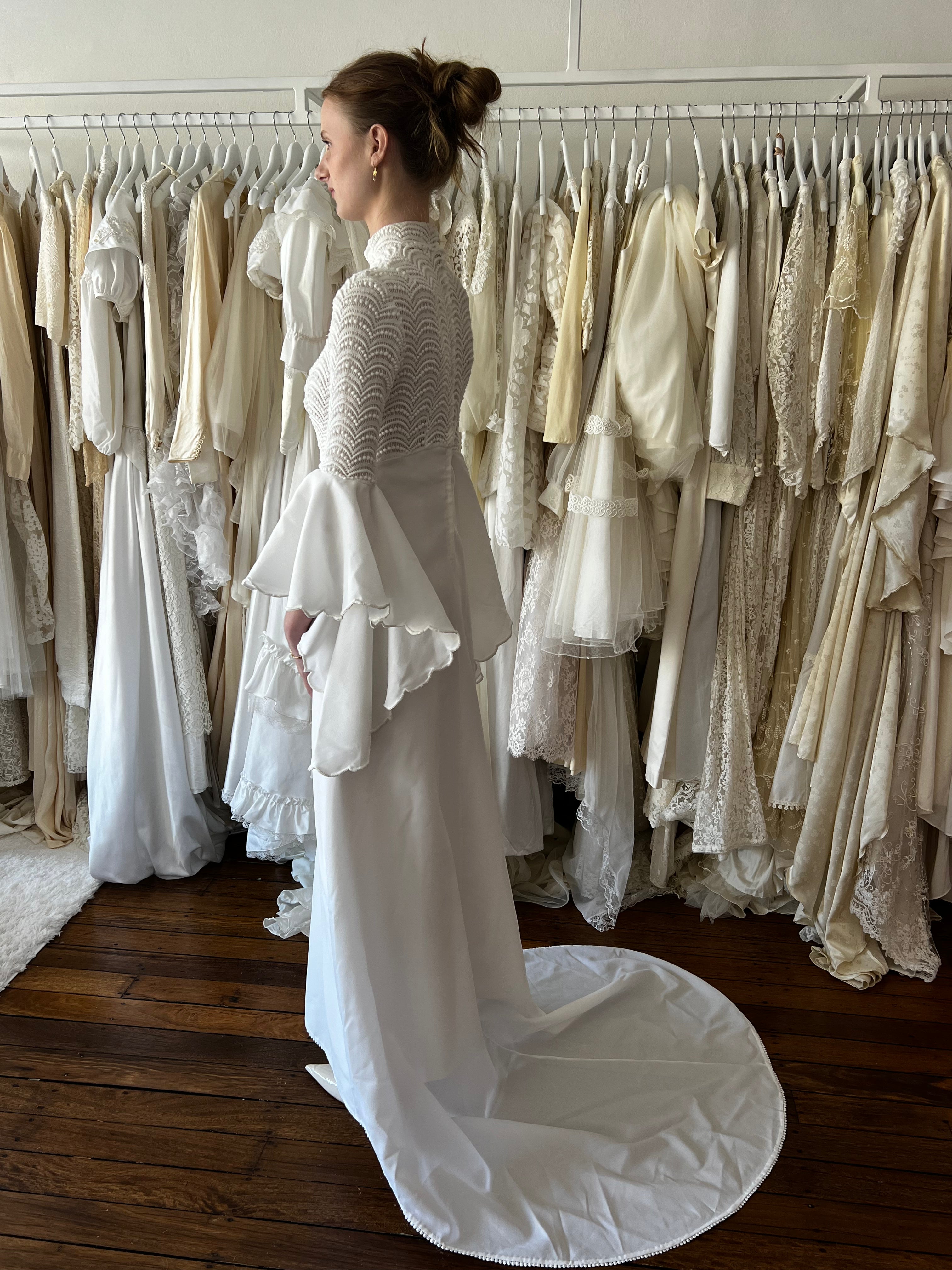 70s Flounce Sleeve Guipure Bodice Dress