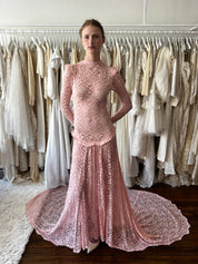 1910s Antique Pink Chantilly Lace Dress