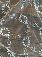 70s Tambour Embroidery Waltz Veil