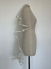 1990s Satin-lined Two-tiered Veil