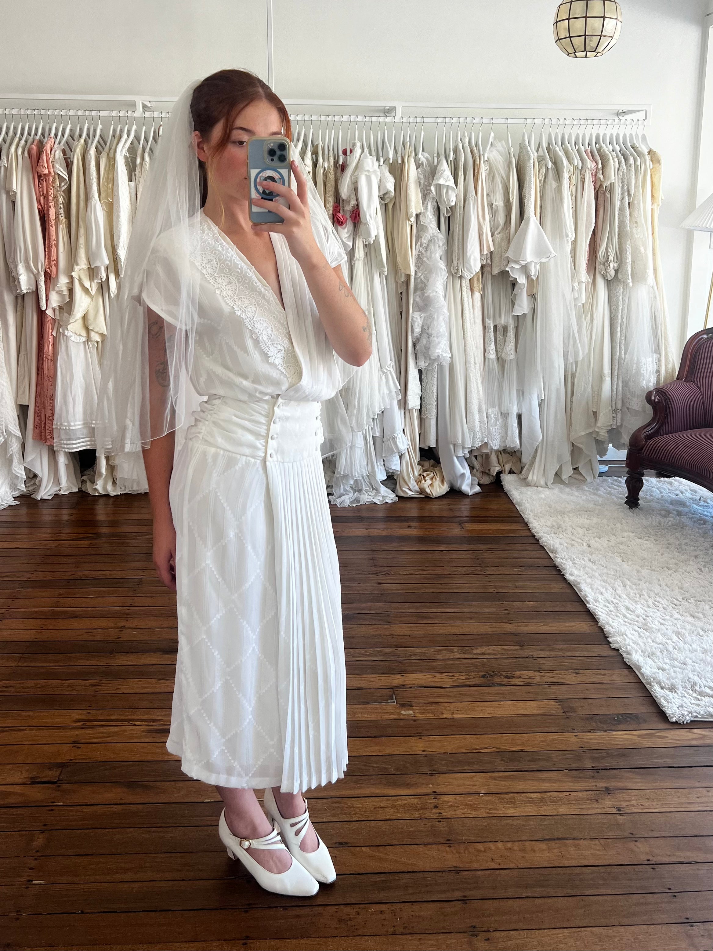 90s Elbow Length Double Tiered Veil