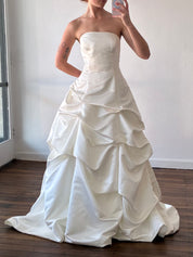 2000s Asymmetrical Gathered Skirt Strapless Satin Gown