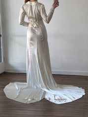 30s Silk Collared Dramatic Floral Detail Train Gown