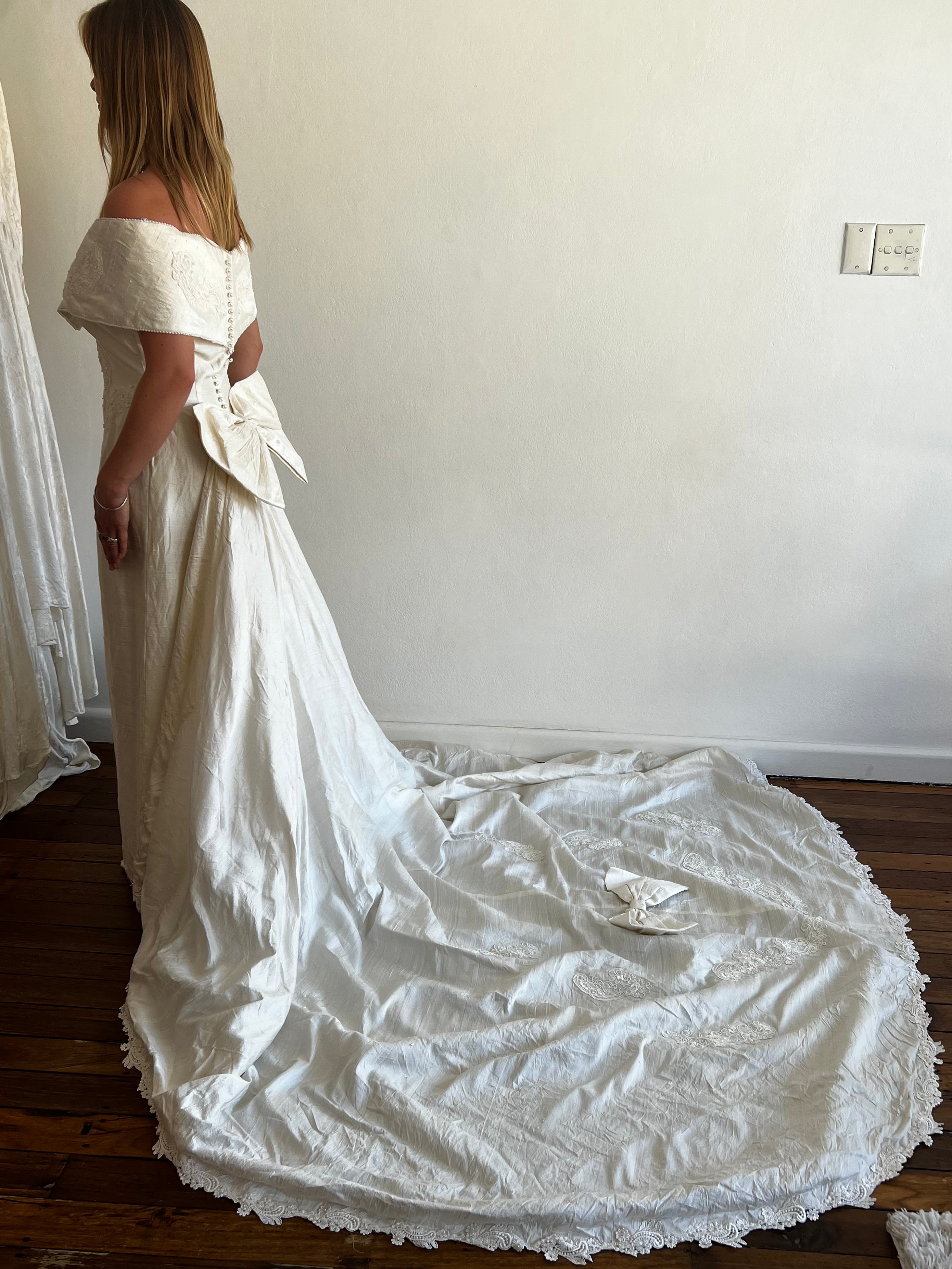 80s Raw Silk Off-the-shoulder Column Dress with Detachable Train