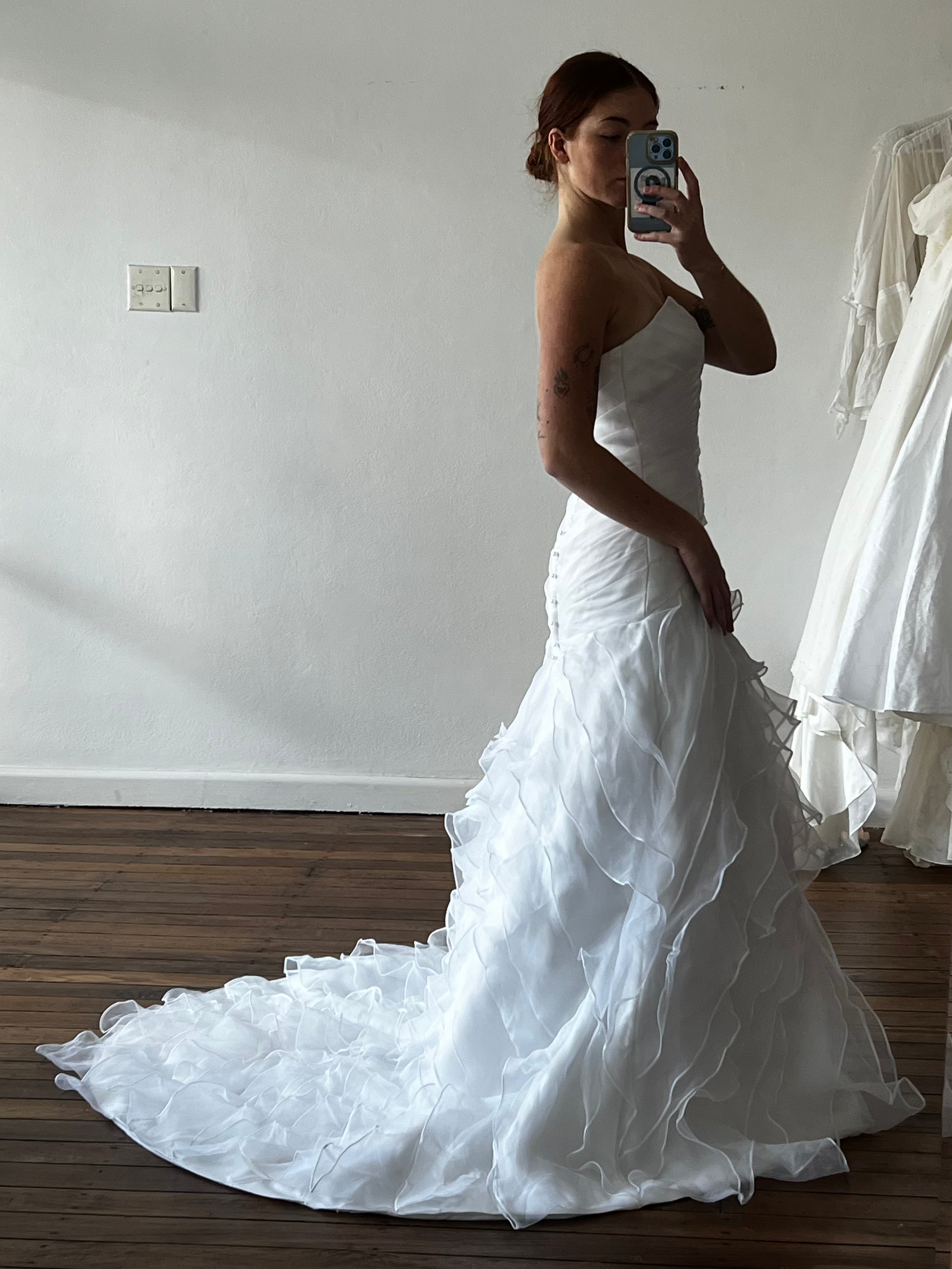 2000s Strapless Drop Waist Tiered Organza Dress