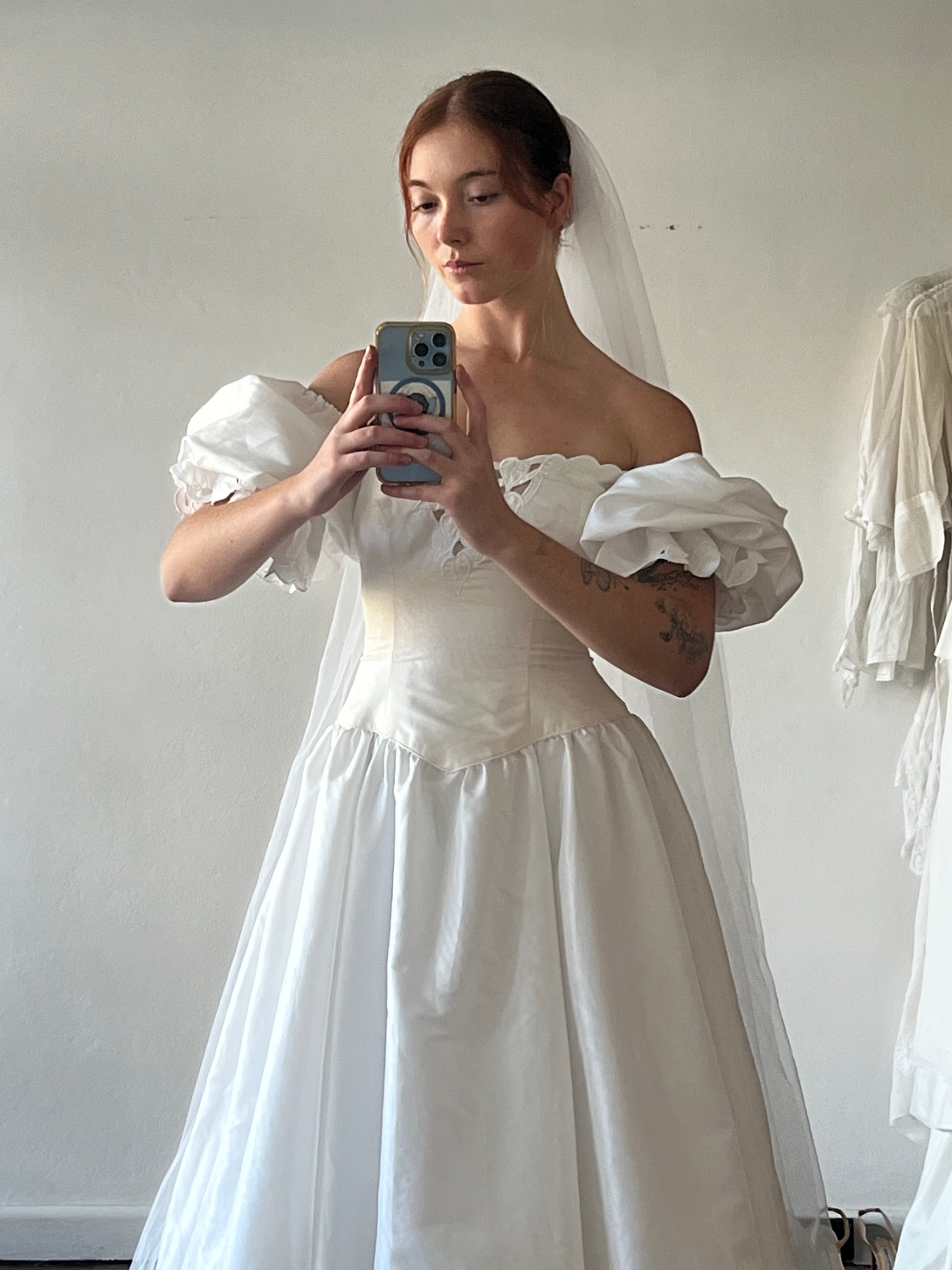 90s Alencon Lace Applique Chapel Veil