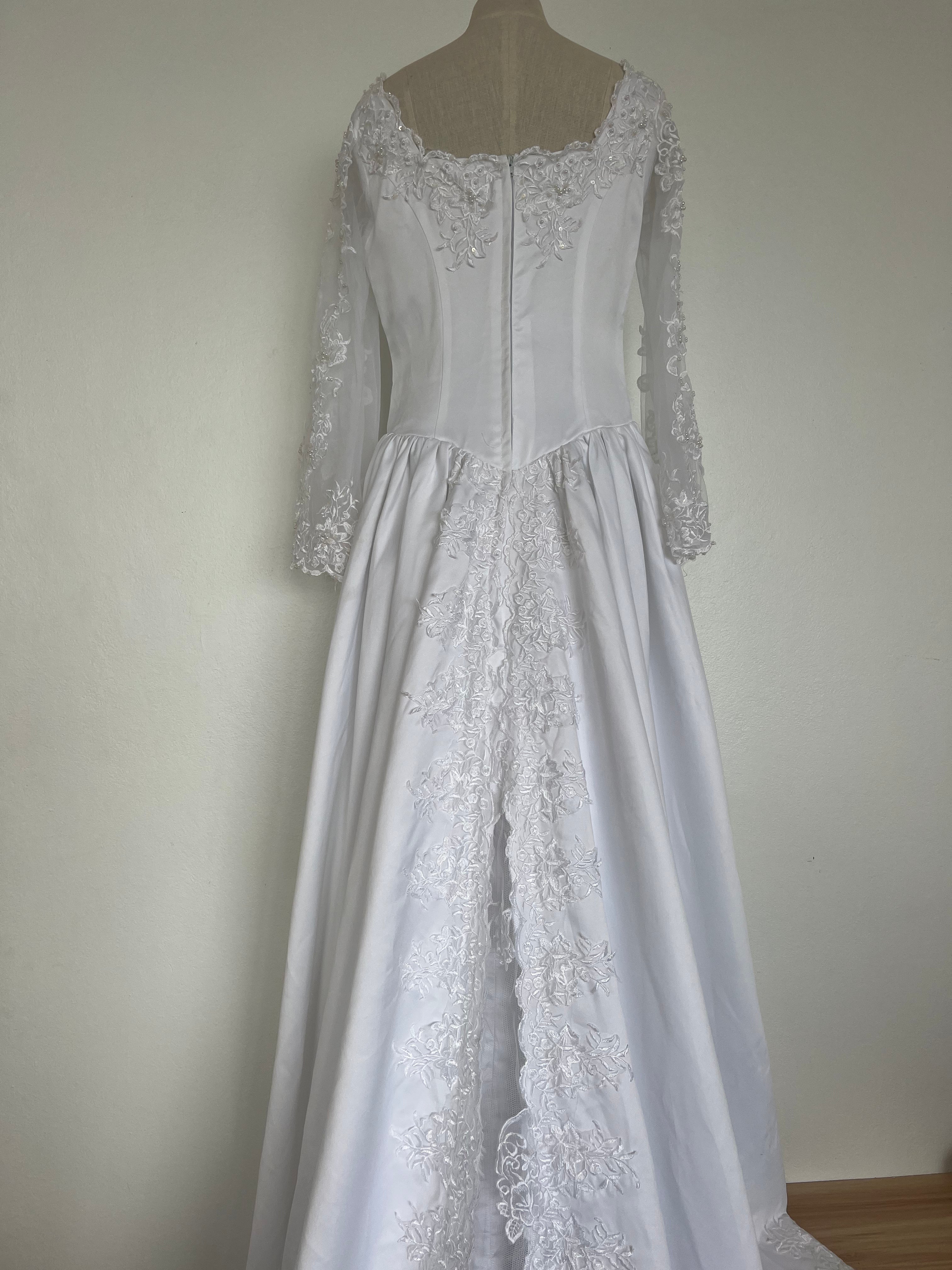 1990s Beaded Lace Bell Sleeve Dress