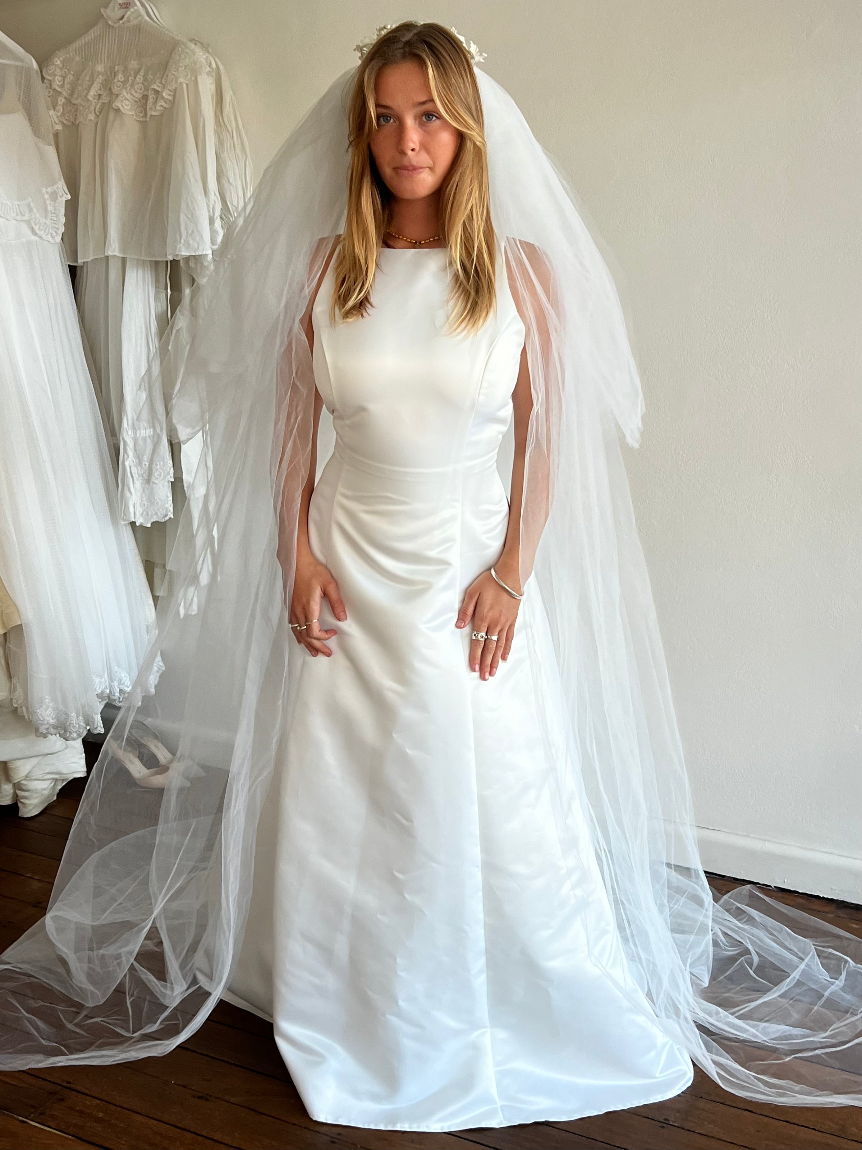 70s Velvet and Venice Lace Headpiece Chapel Veil