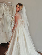 90s Pearl Adorned Lettuce Trim Cathedral Veil