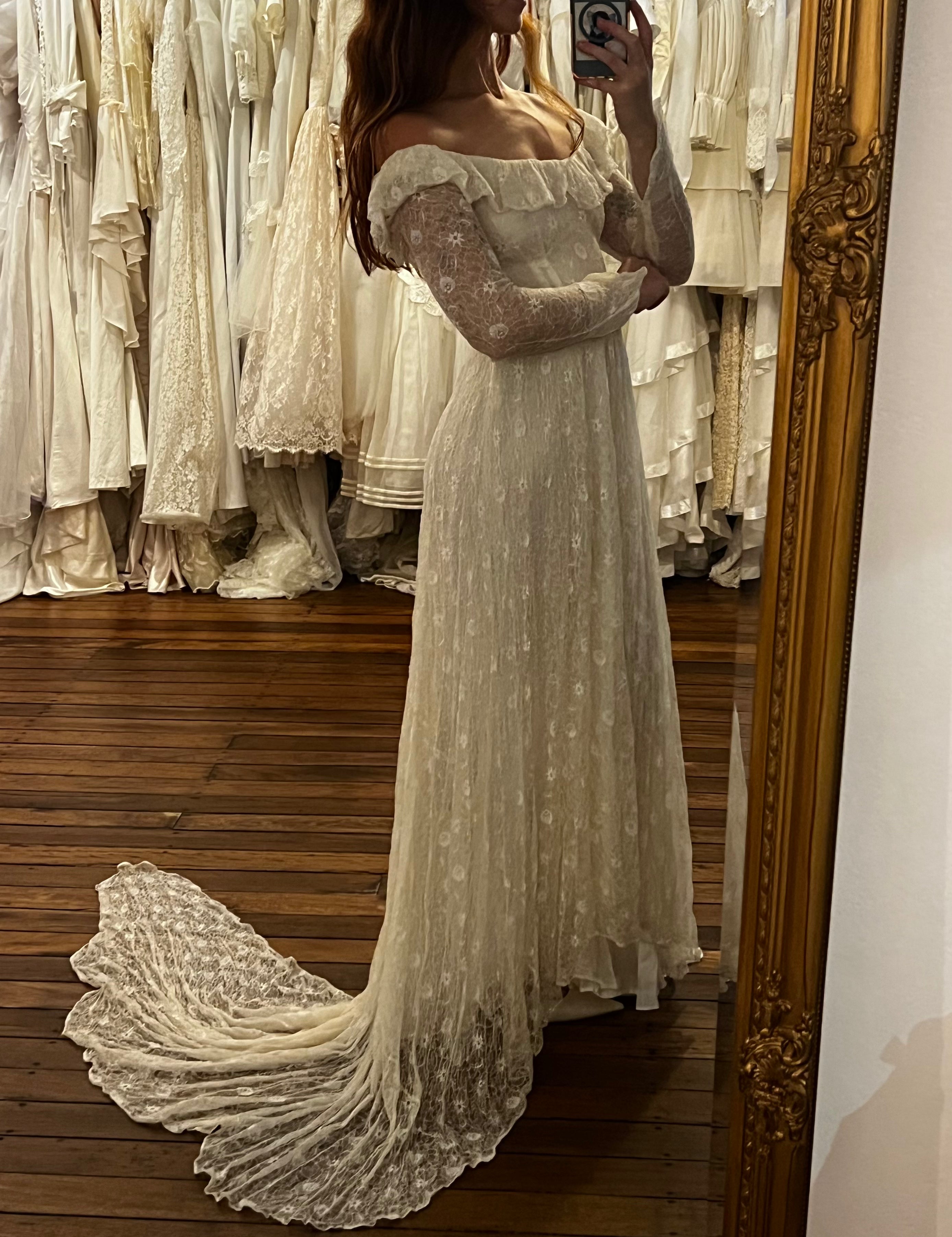 amazon women dresses Shiny Glitter Vintage Wedding Dresses Sweetheart Lace Bride Dress Cust –  SELINADRESS