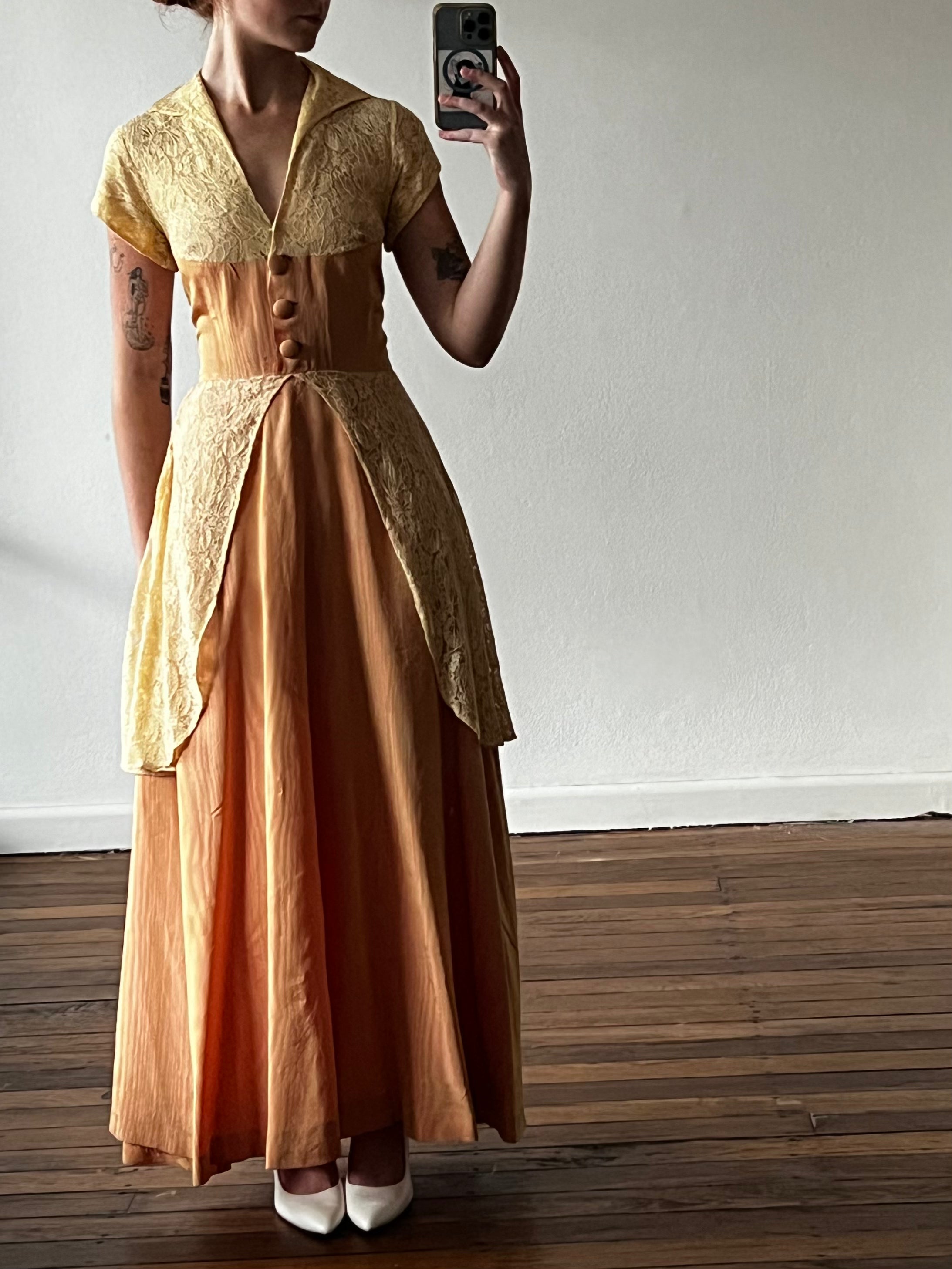 30s Gold and Peach Lace Detail Collared Dress