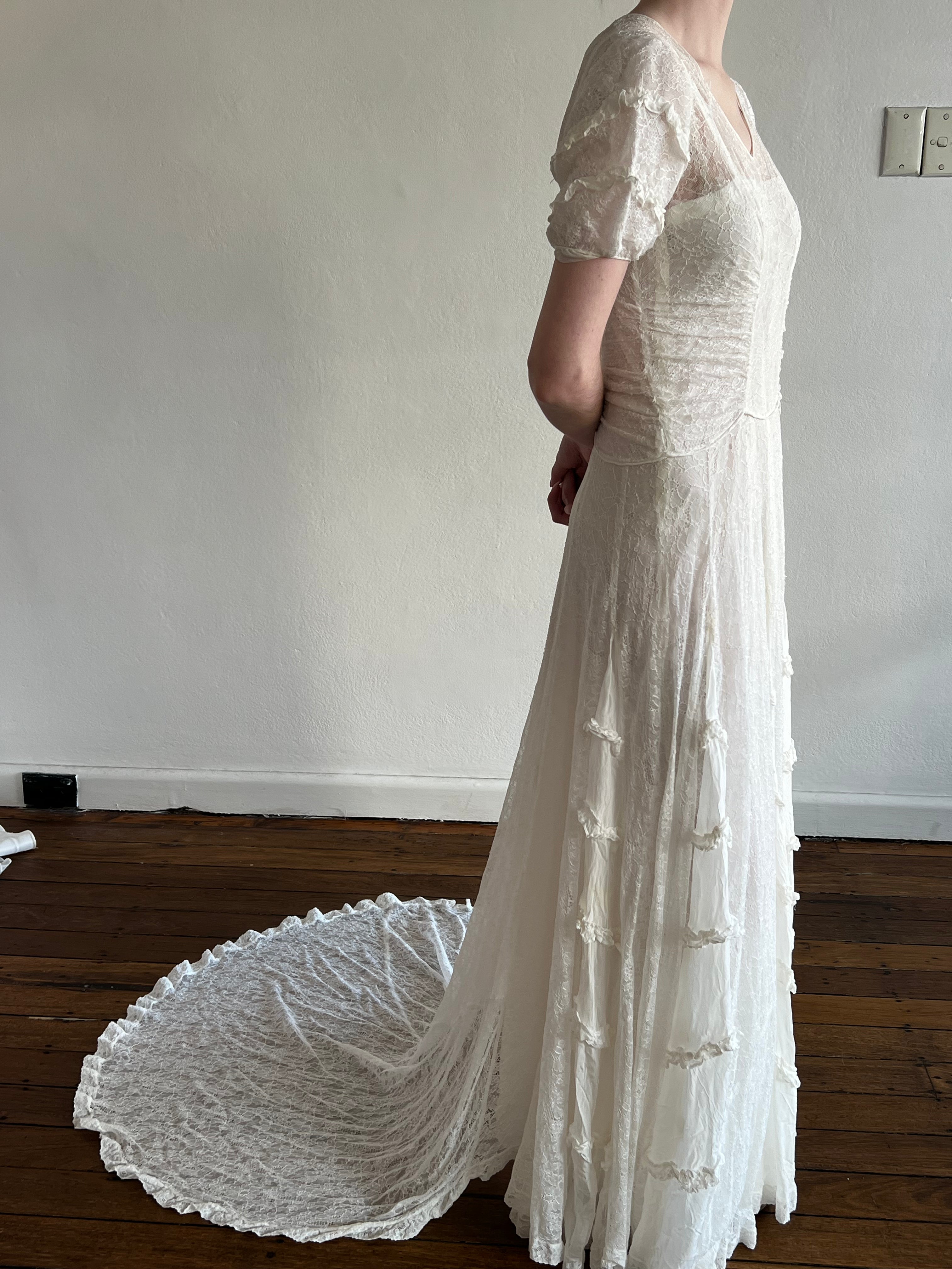 40s Lace and Cotton Ruffle Panel Dress