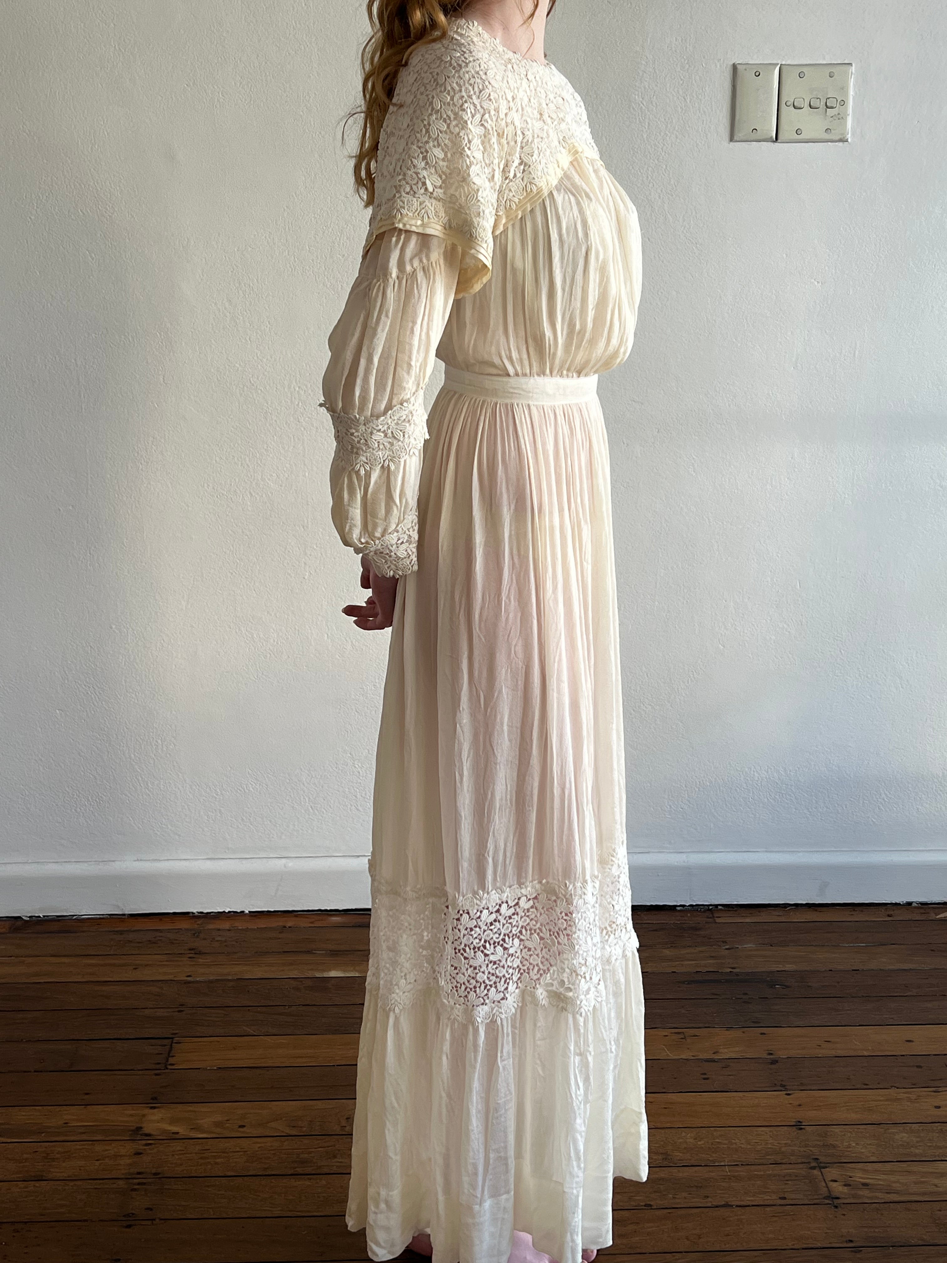 1910s Silk and Cotton Lace Detail Two-piece dress