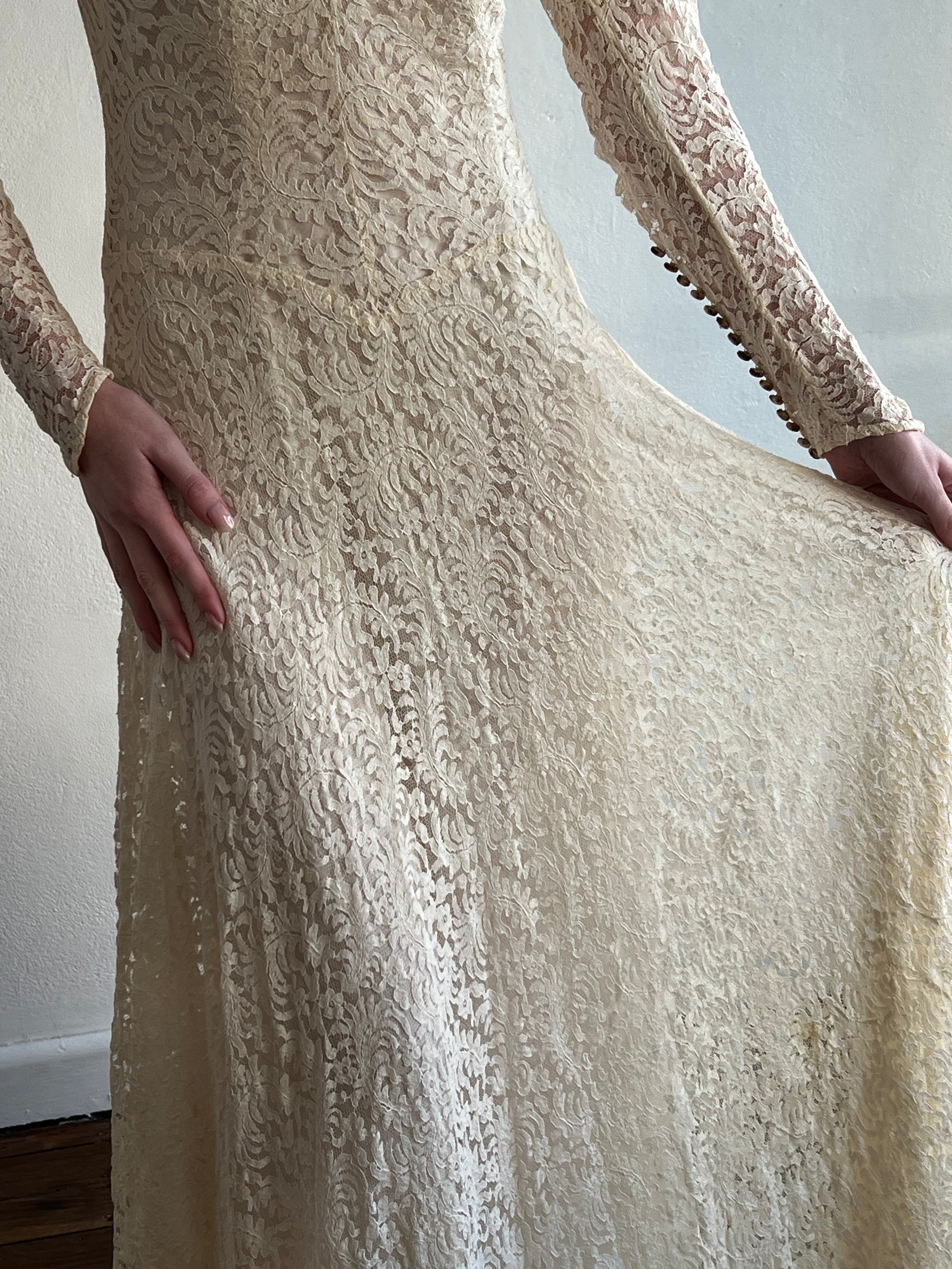 30s Alençon Lace Collared A-line Dress