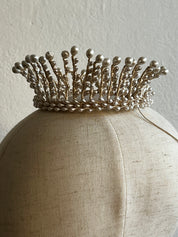 40s Wax Pearl Fringe Crown