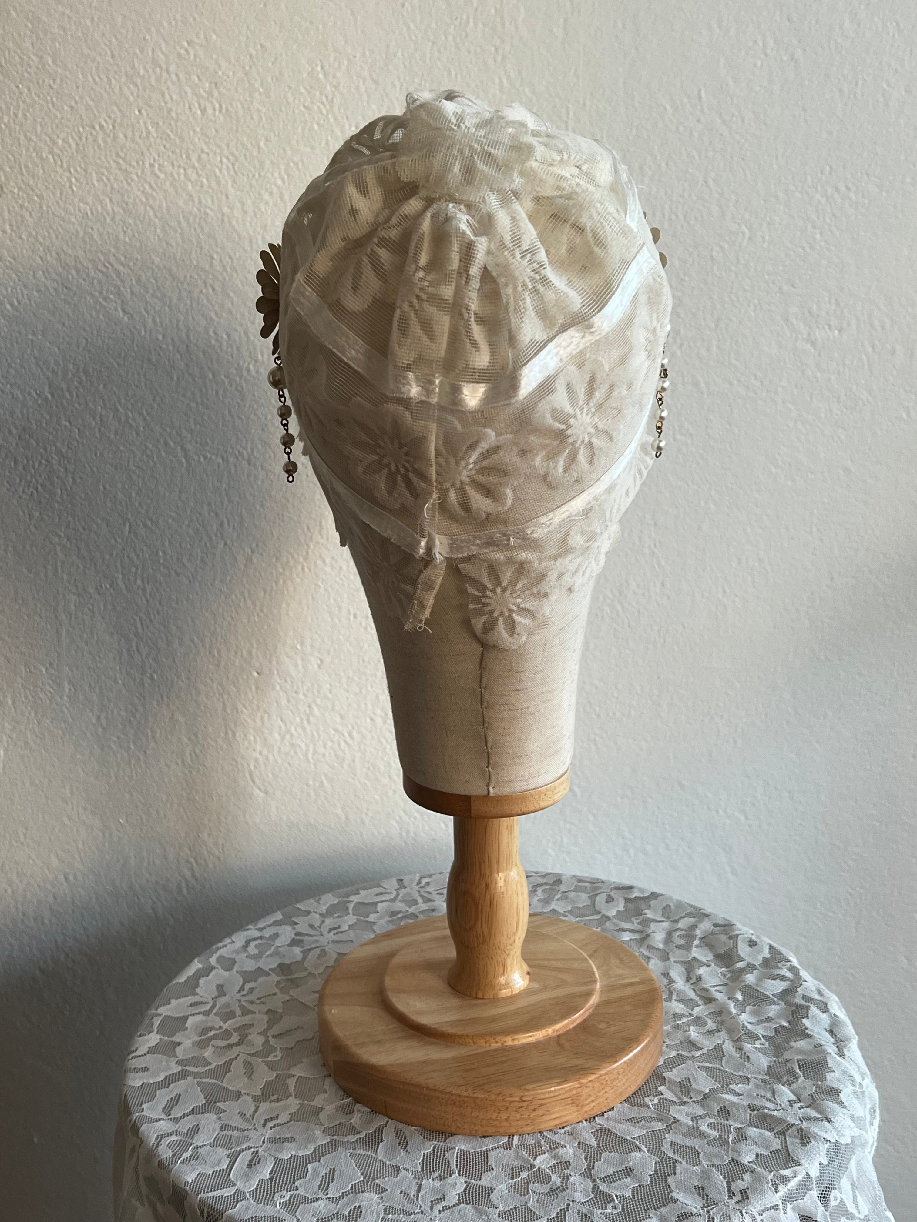 30s Flapper Flocked Daisy Juliet Cap