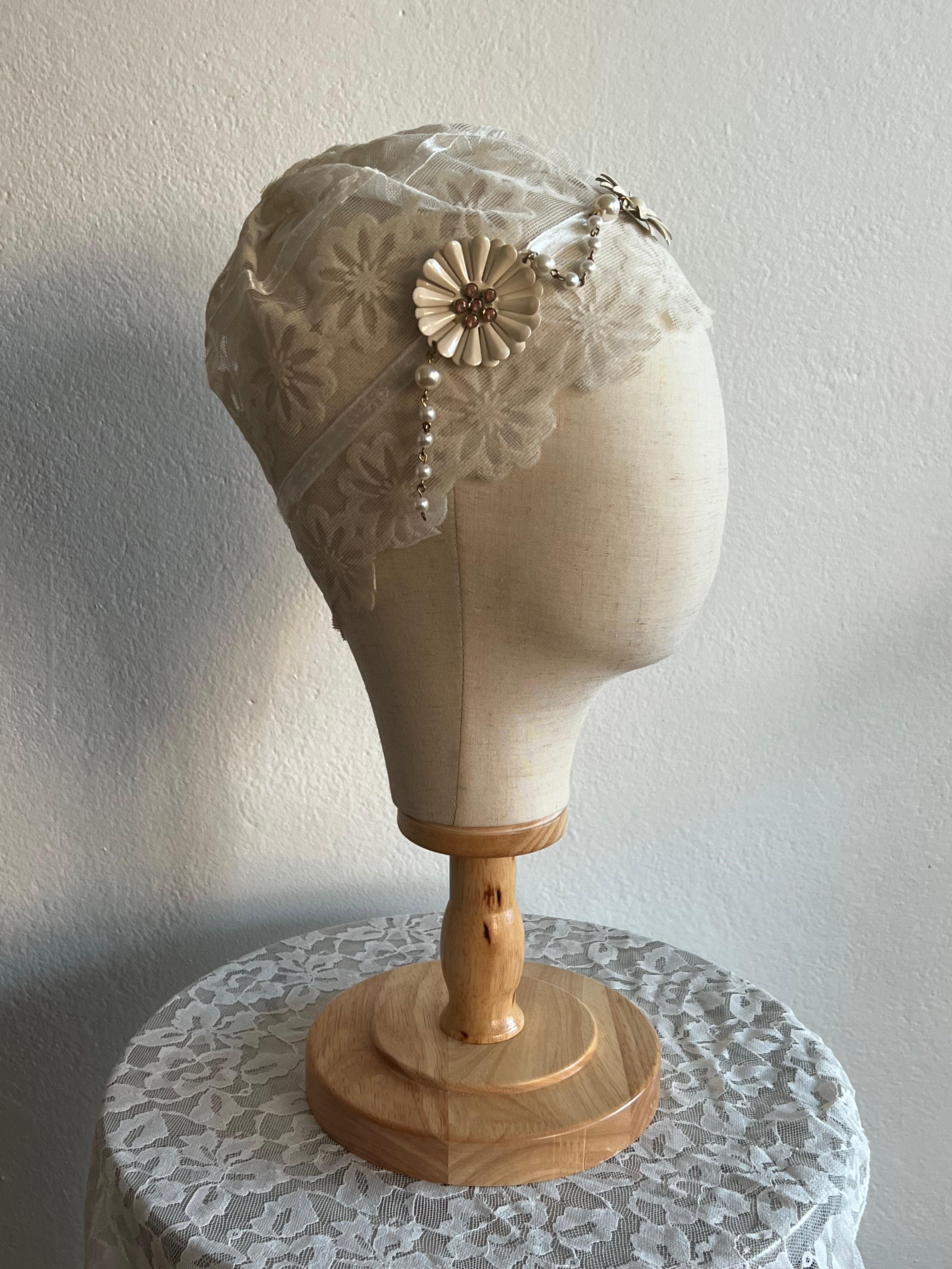 30s Flapper Flocked Daisy Juliet Cap