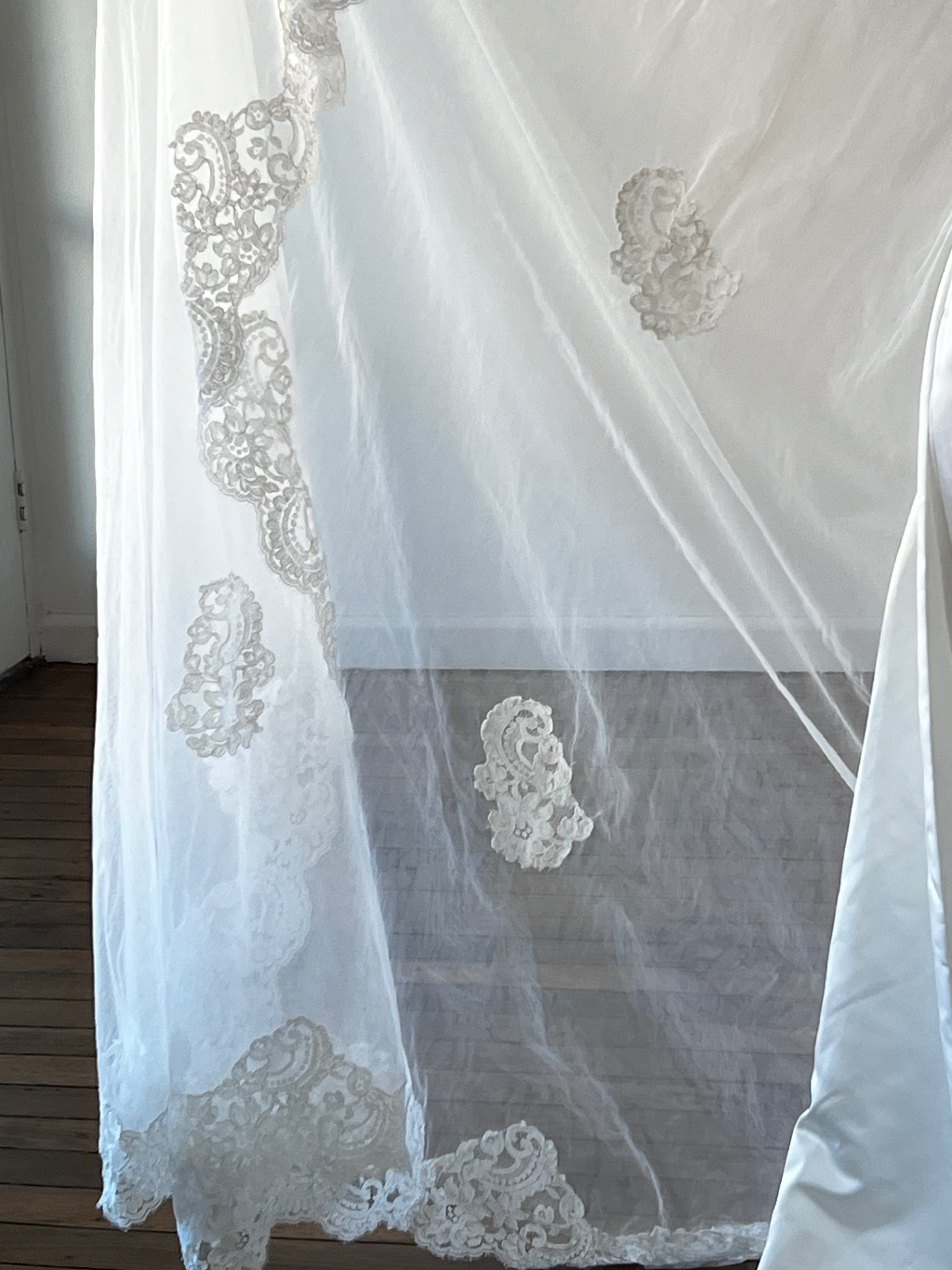 60s Lace Trim and Appliqué Chapel Veil