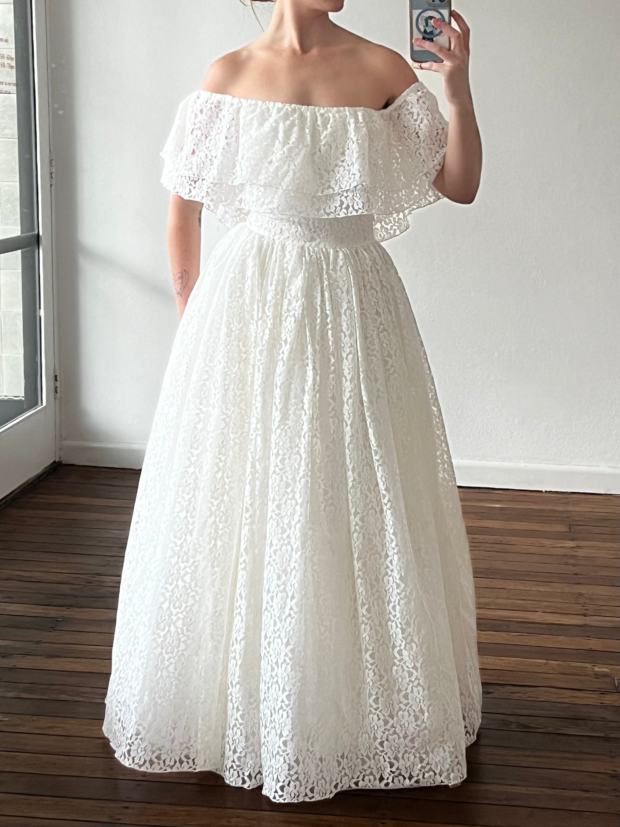 70s Alençon Lace Off-the-shoulder Frill Dress