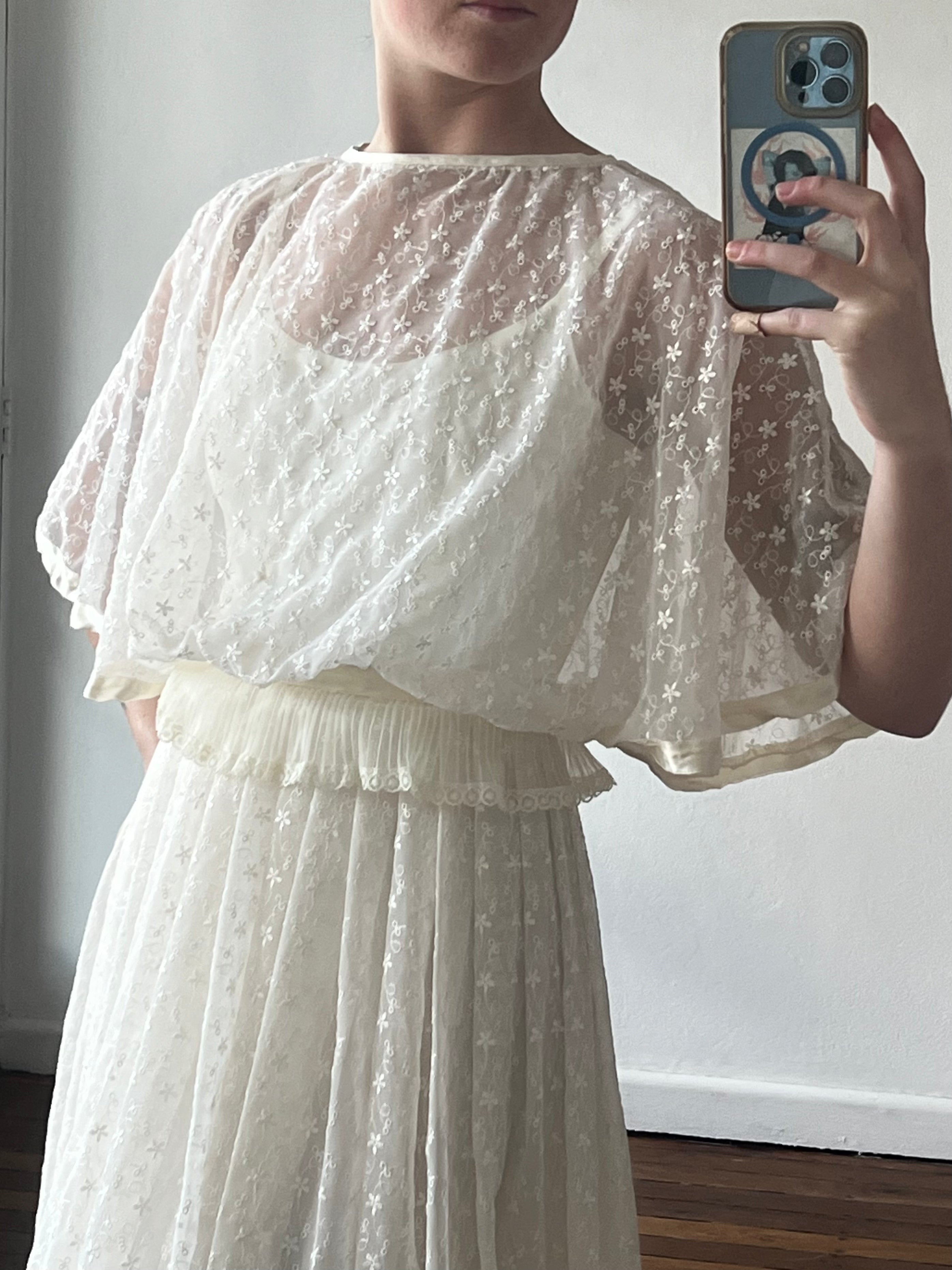 70s Broderie Anglaise Flutter Sleeve Dress