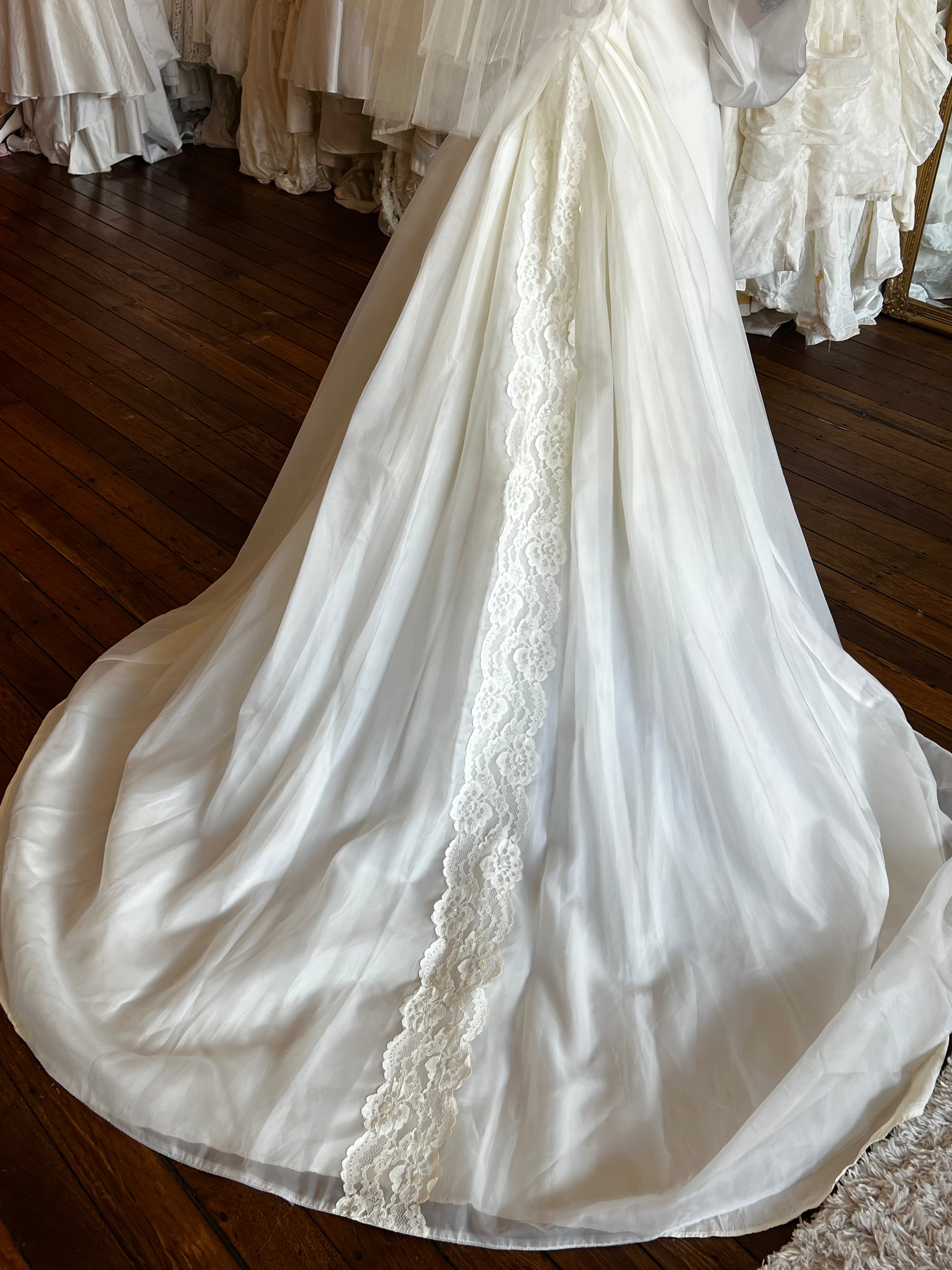 1973 Lace Detail Empire Dress with Detachable Train
