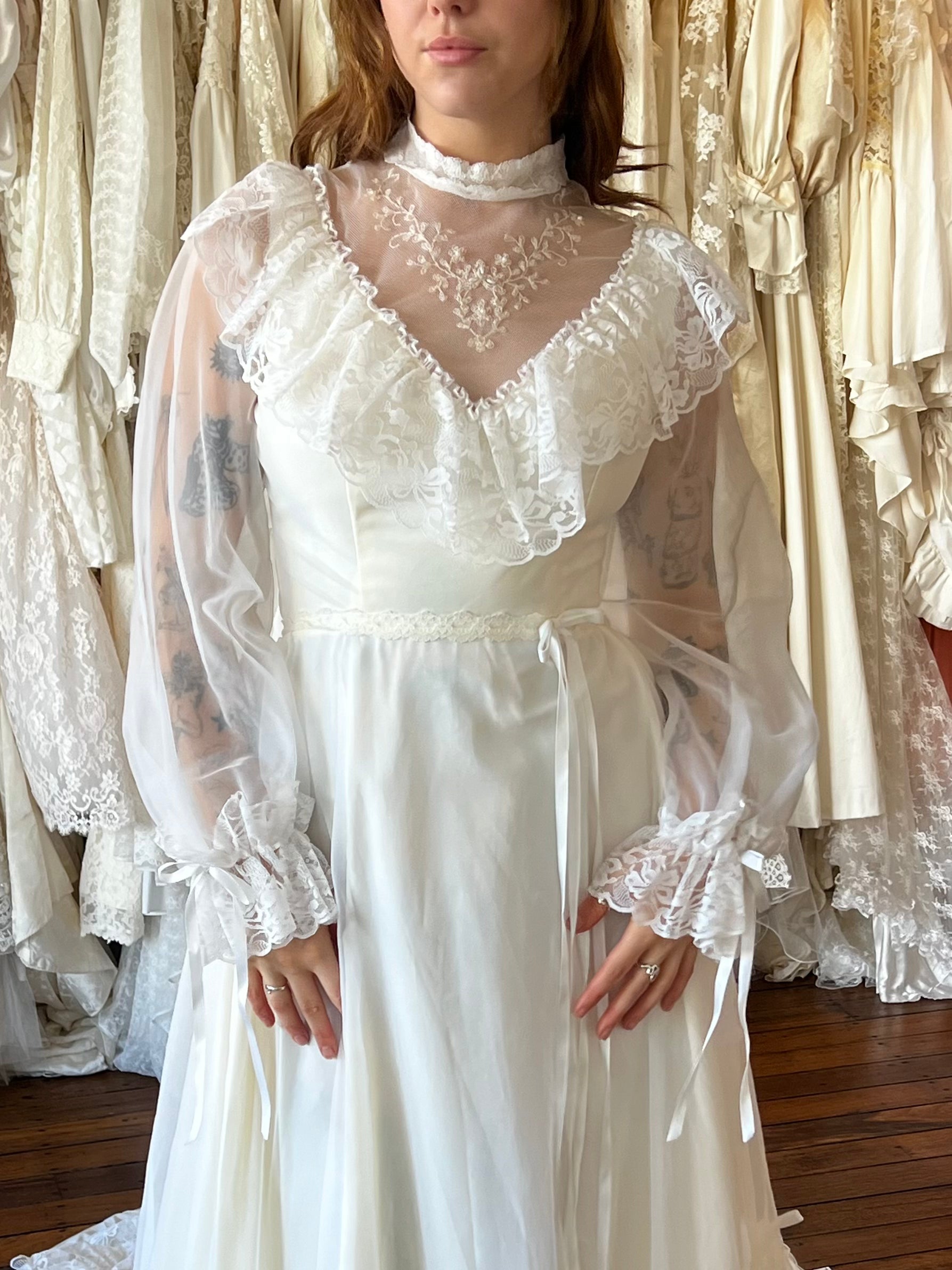 80s Lace Ruffle Doll Dress