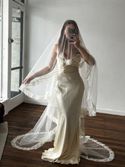70s Lace Trim Chapel Length Mantilla