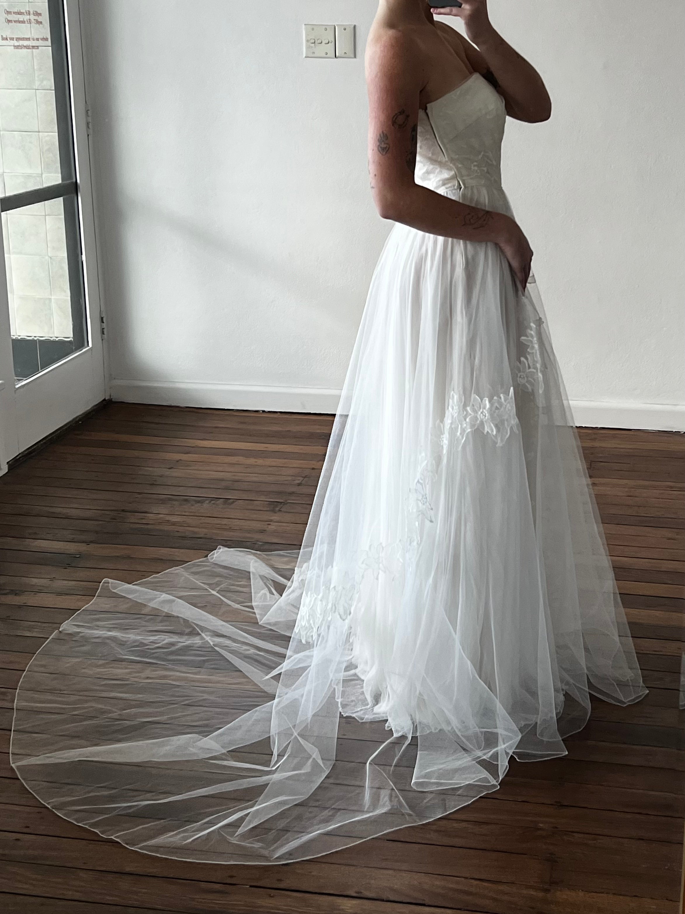 50s Strapless Lace Detail Tulle Dress