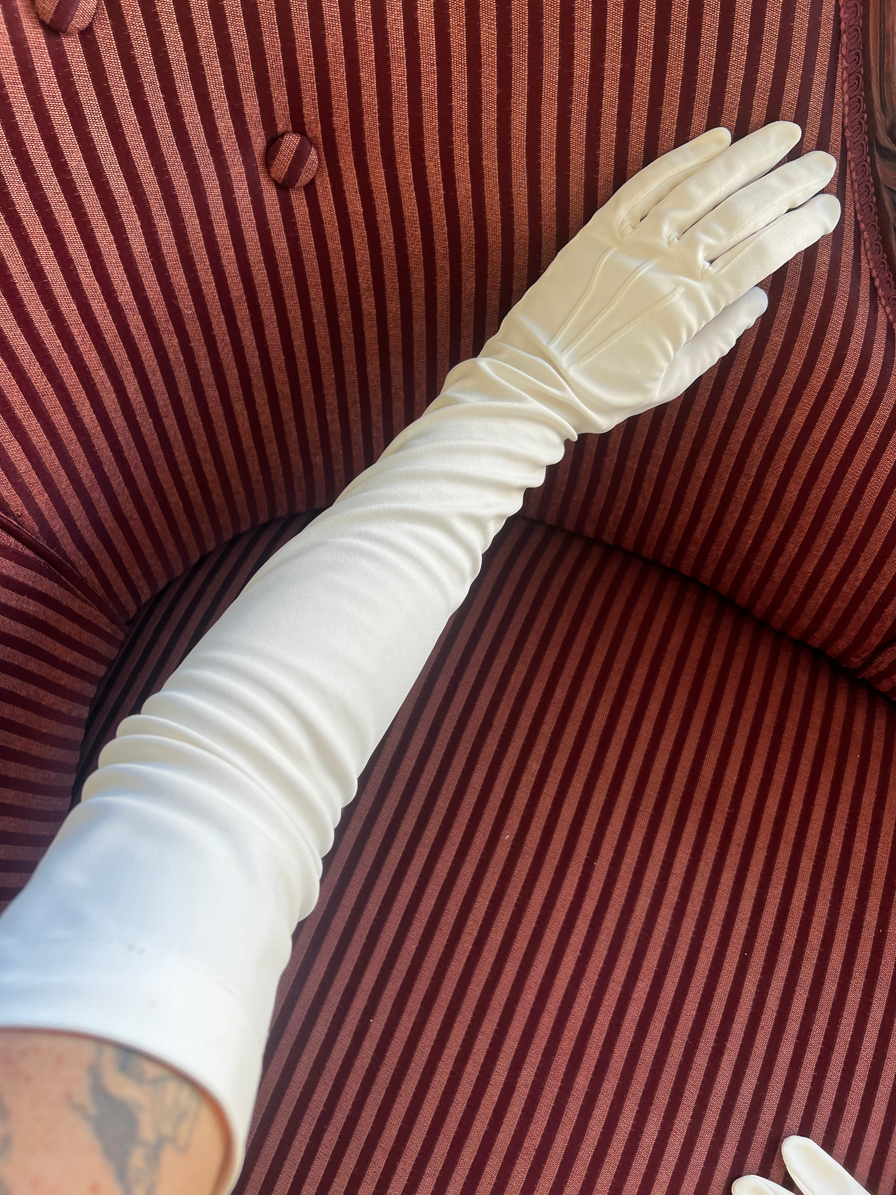 50s Opera Gloves
