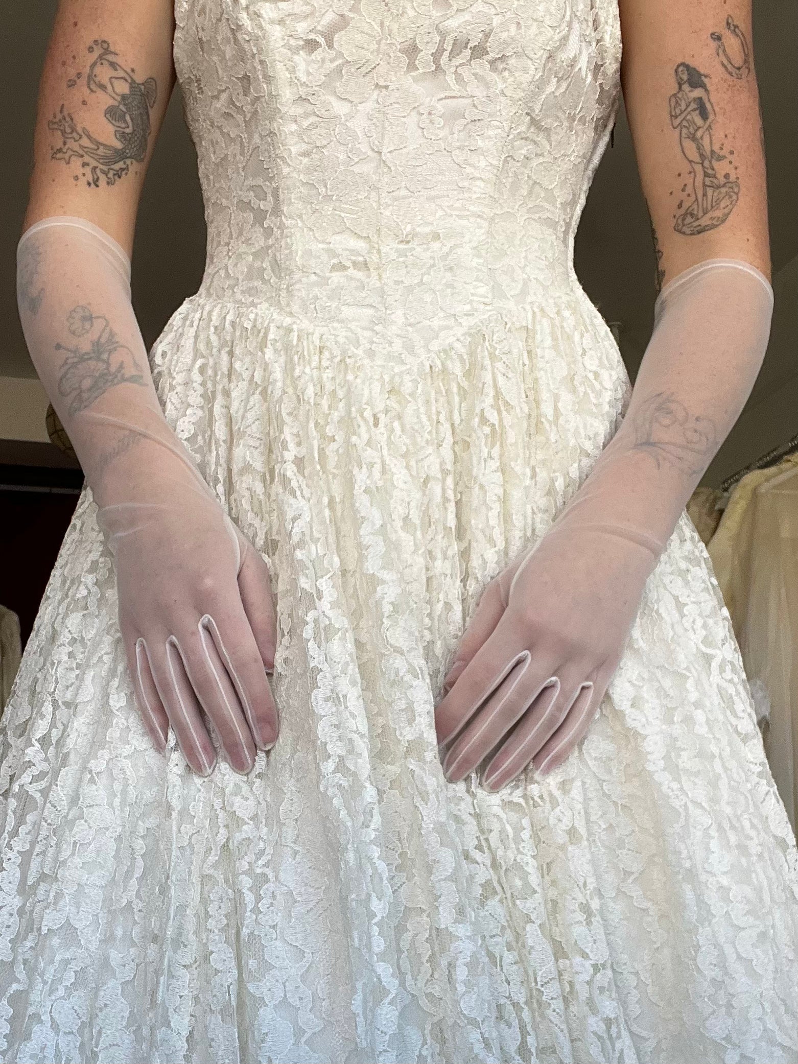 50s Sheer Elbow Gloves