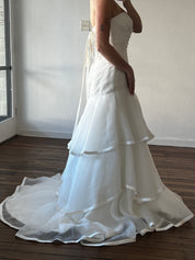 2000s Strapless Asymmetrical Organza Satin Trim Trumpet Dress