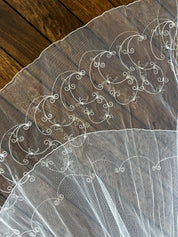 90s Silver Embroidery Fingertip Veil with Blusher