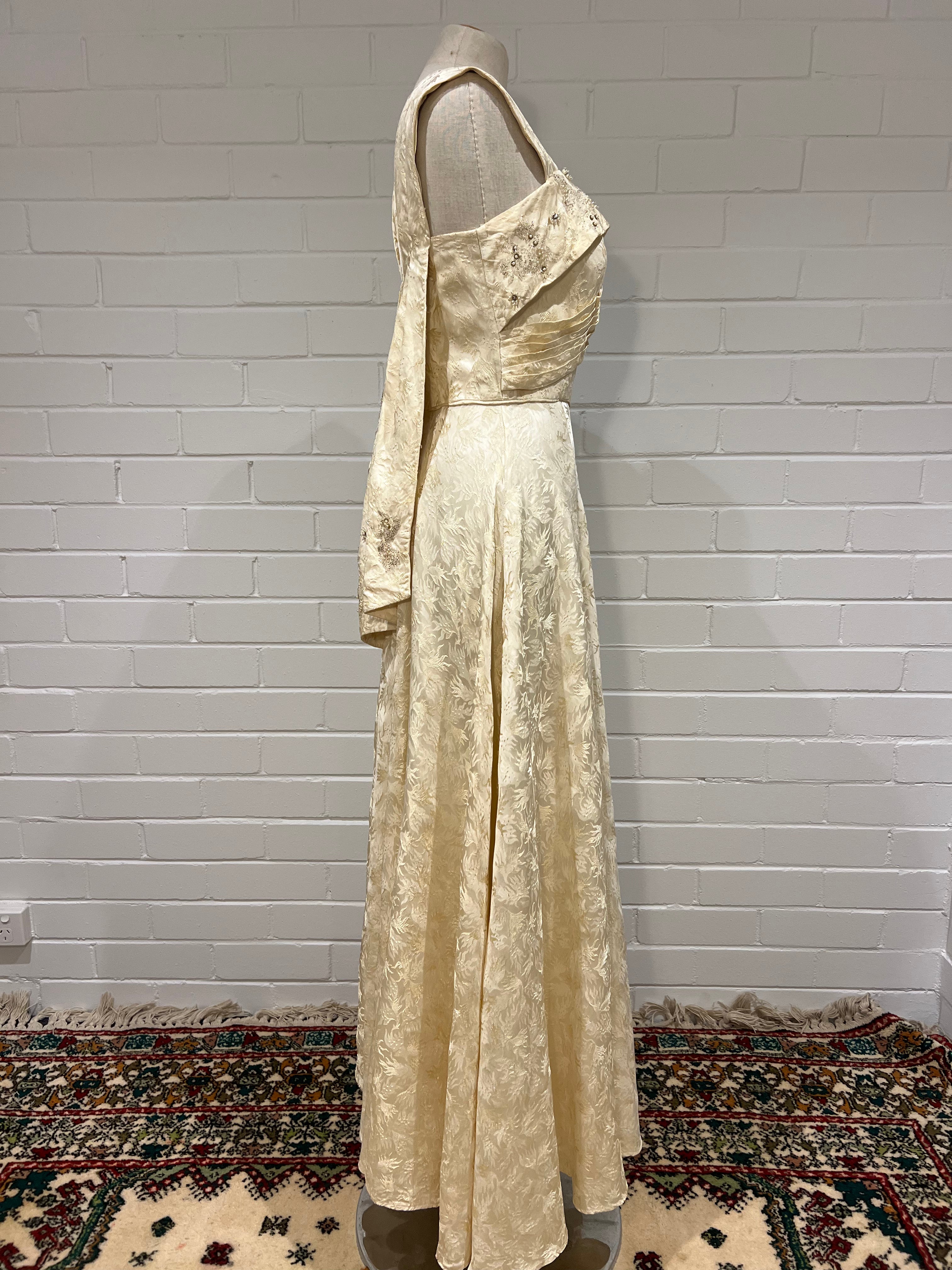 1920s Embossed Silk Pleat and Bead Detail Dress