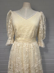 1970s Cream Lace Puff Sleeve Dress