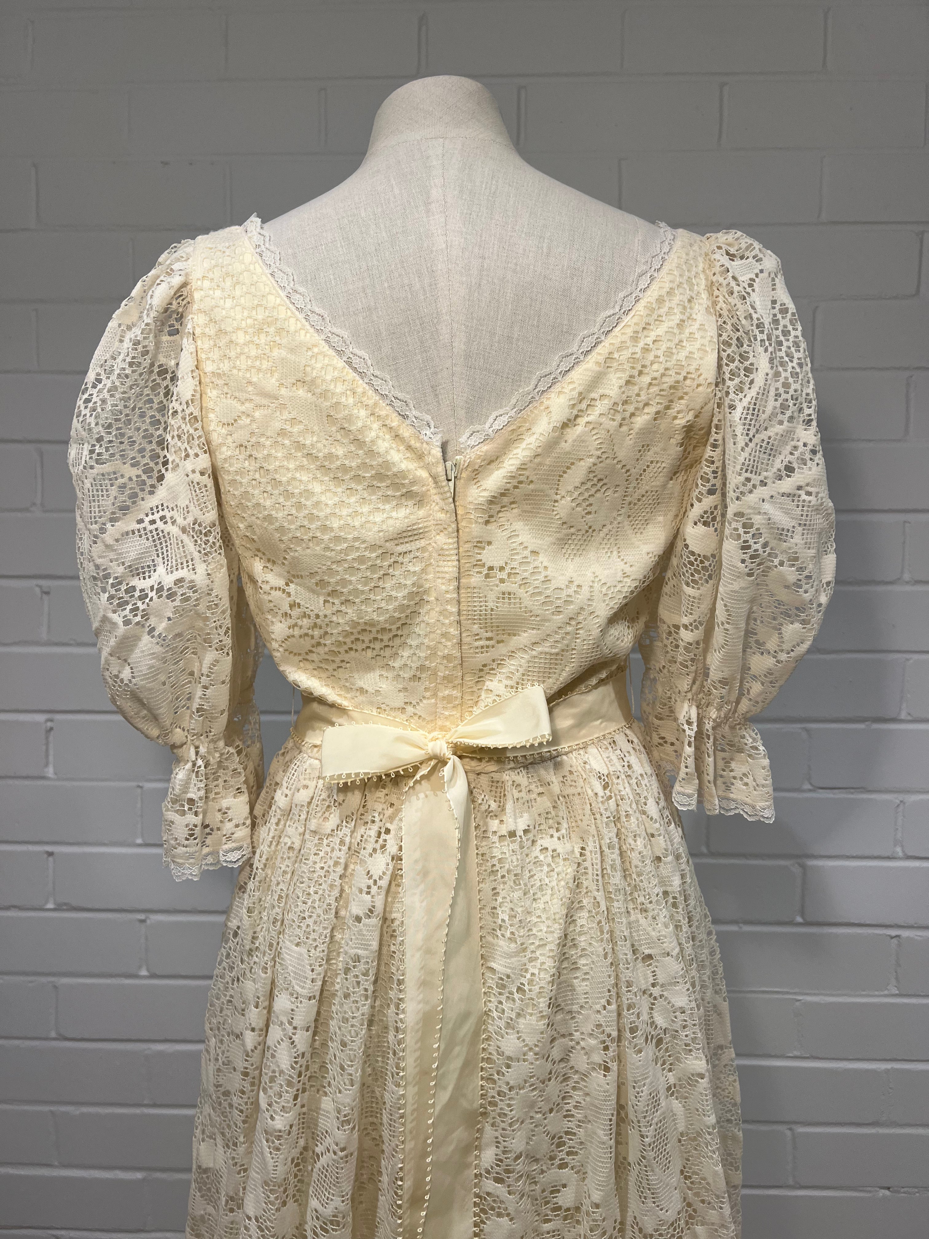 1970s Cream Lace Puff Sleeve Dress