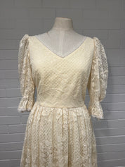 1970s Cream Lace Puff Sleeve Dress