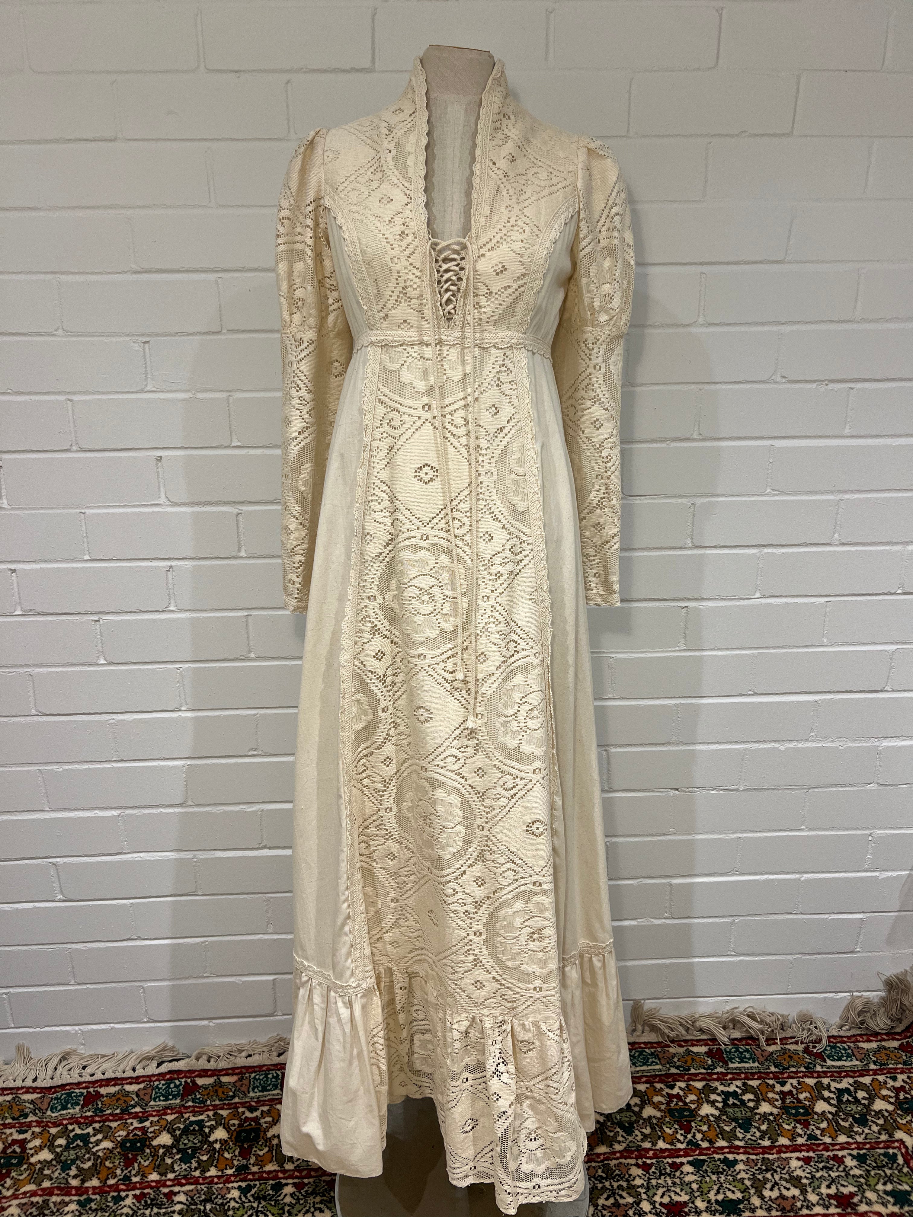 70s Lace Detail Gunne Sax Dress