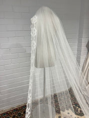 70s Lace Mantilla Cathedral Veil