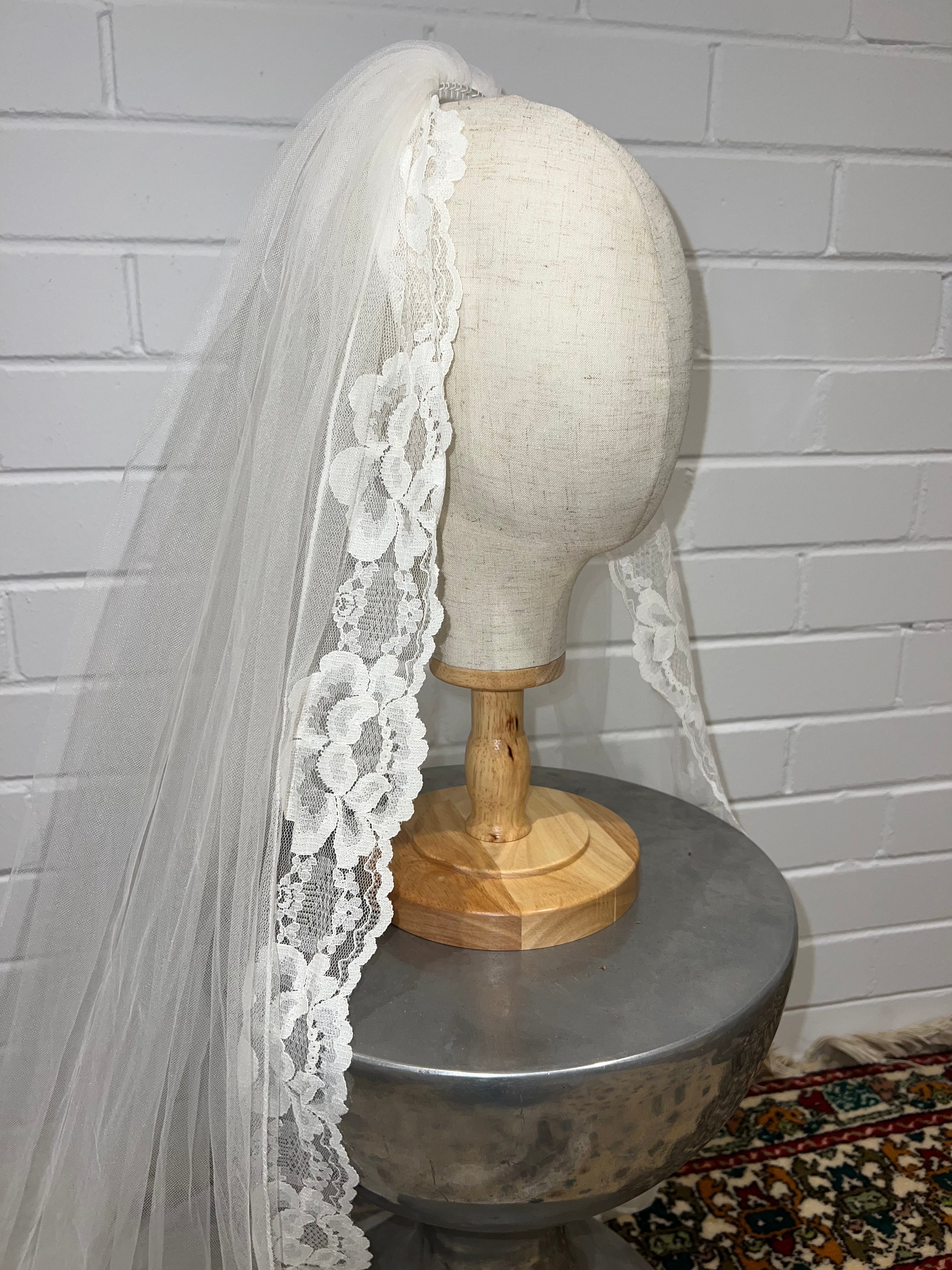70s Lace Mantilla Cathedral Veil