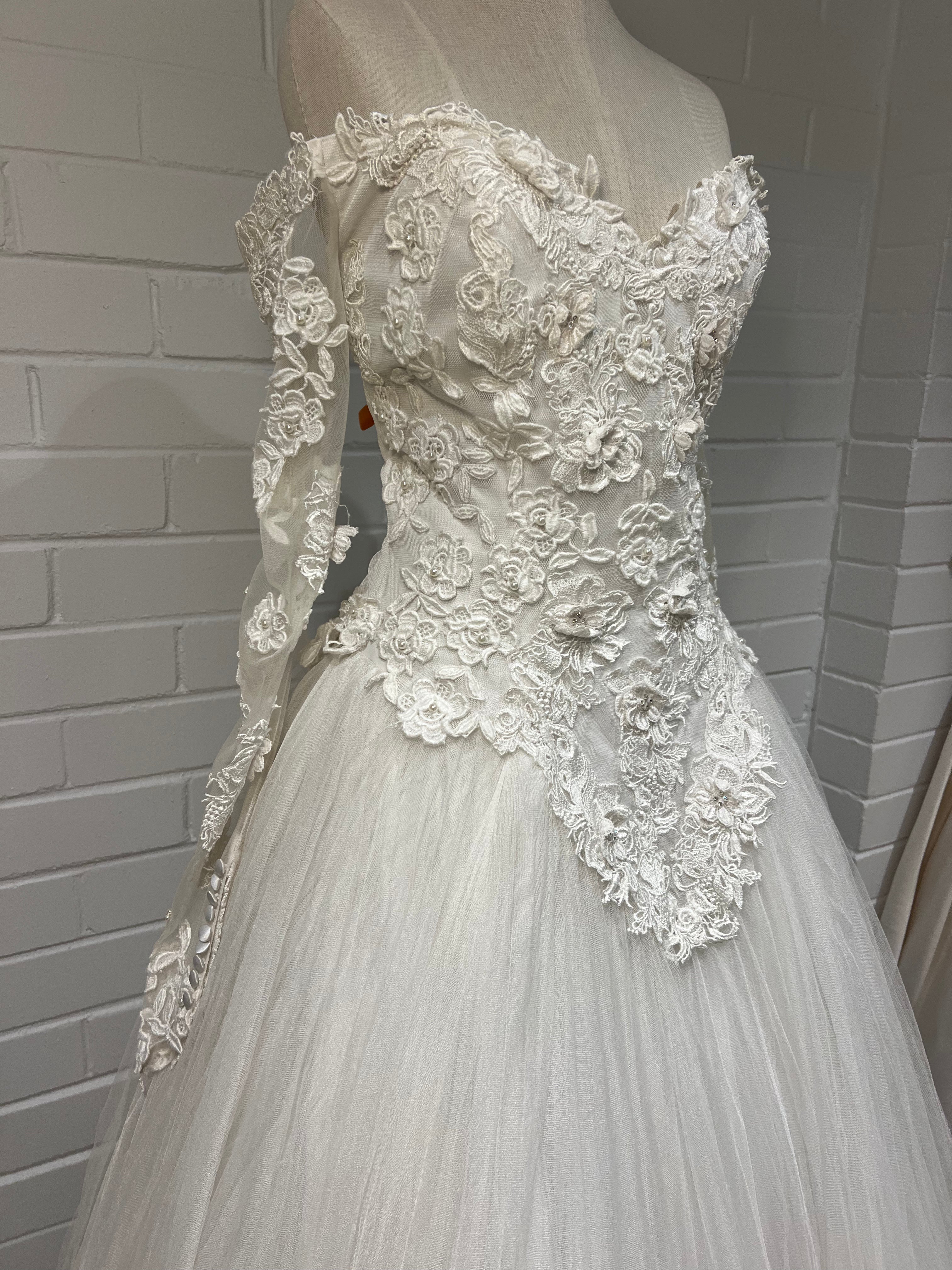 90s Off-the-shoulder Lace Basque Waist Ballgown
